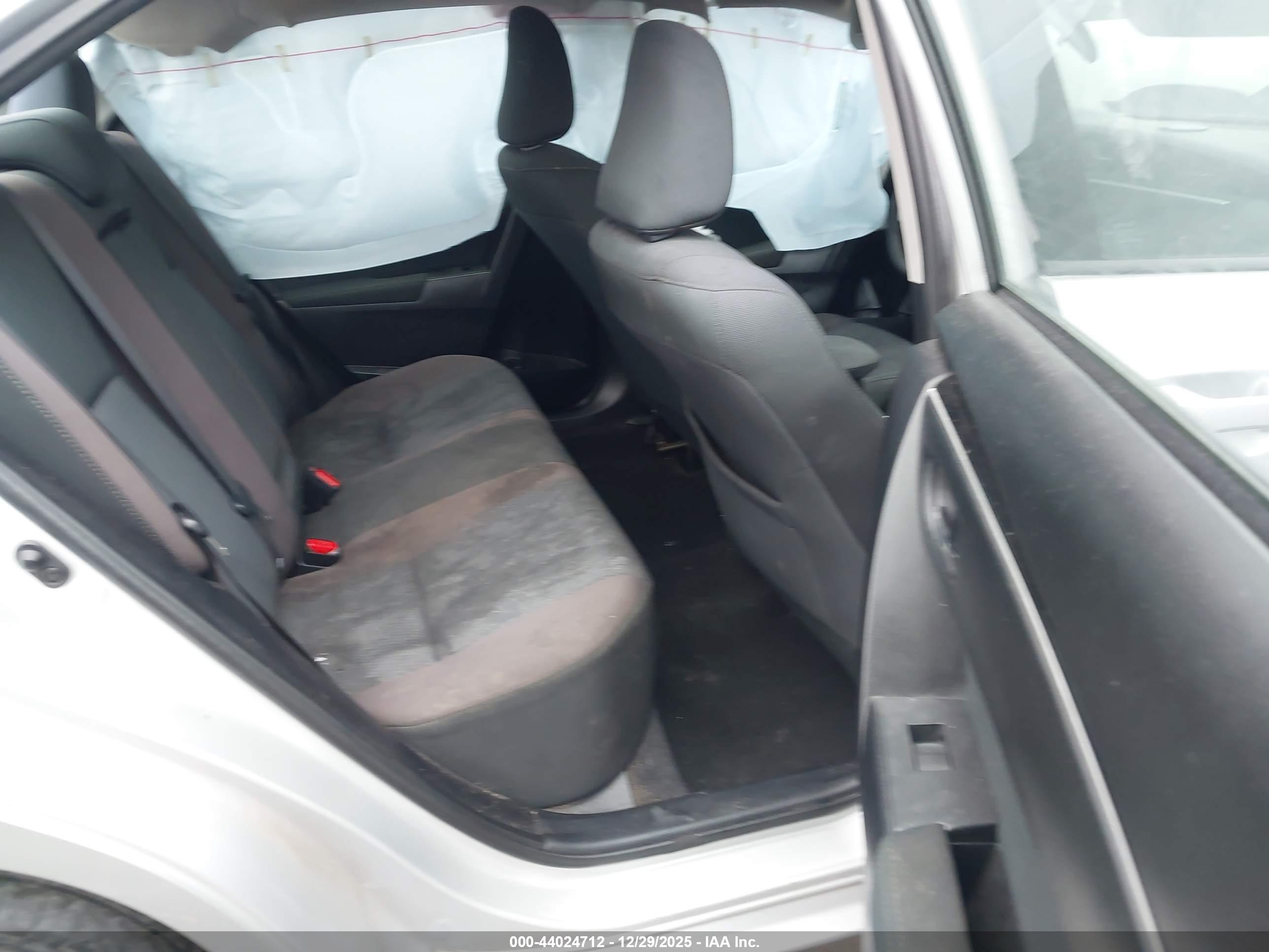 TOYOTA COROLLA image 8