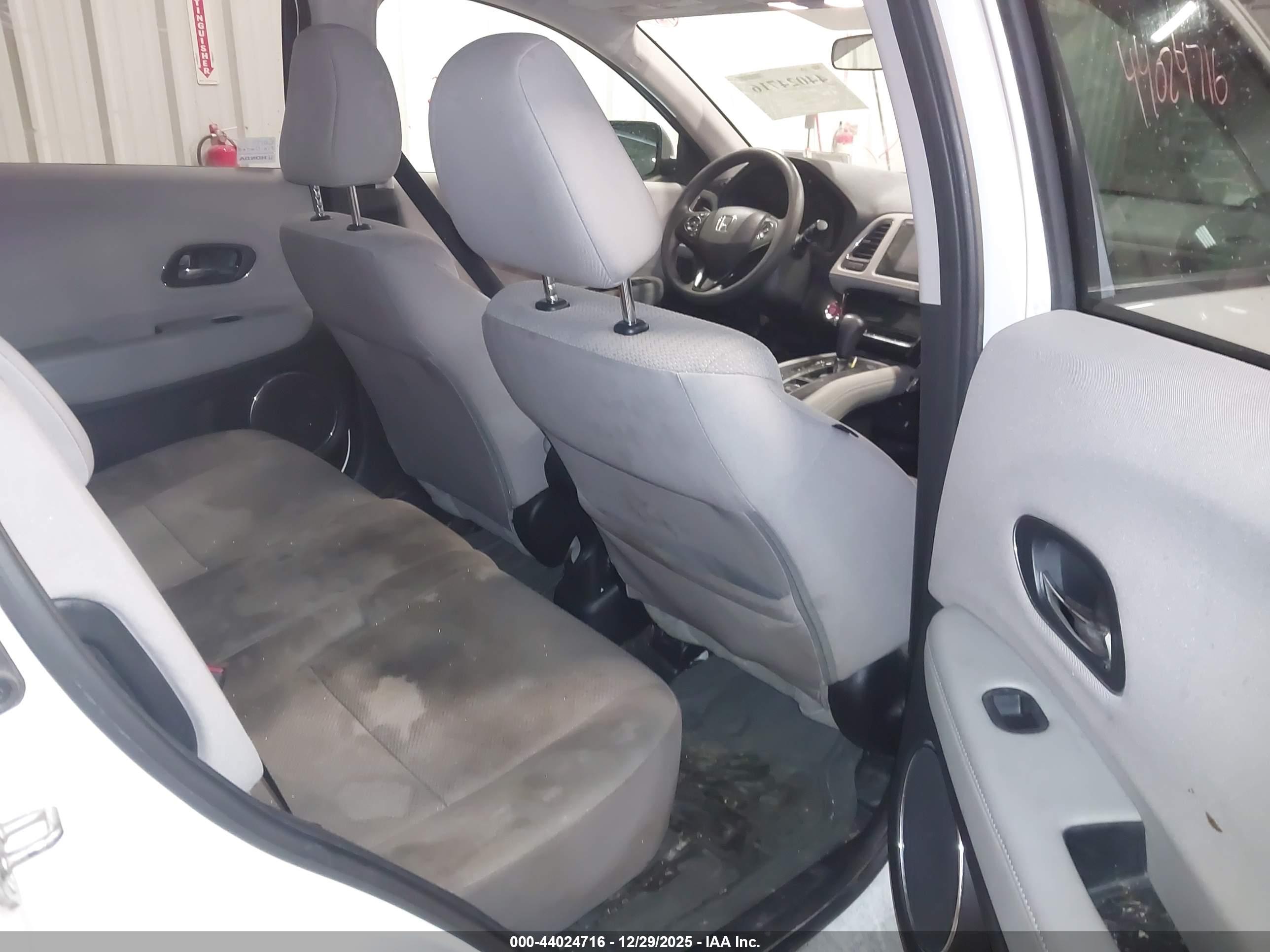 HONDA HR-V image 8