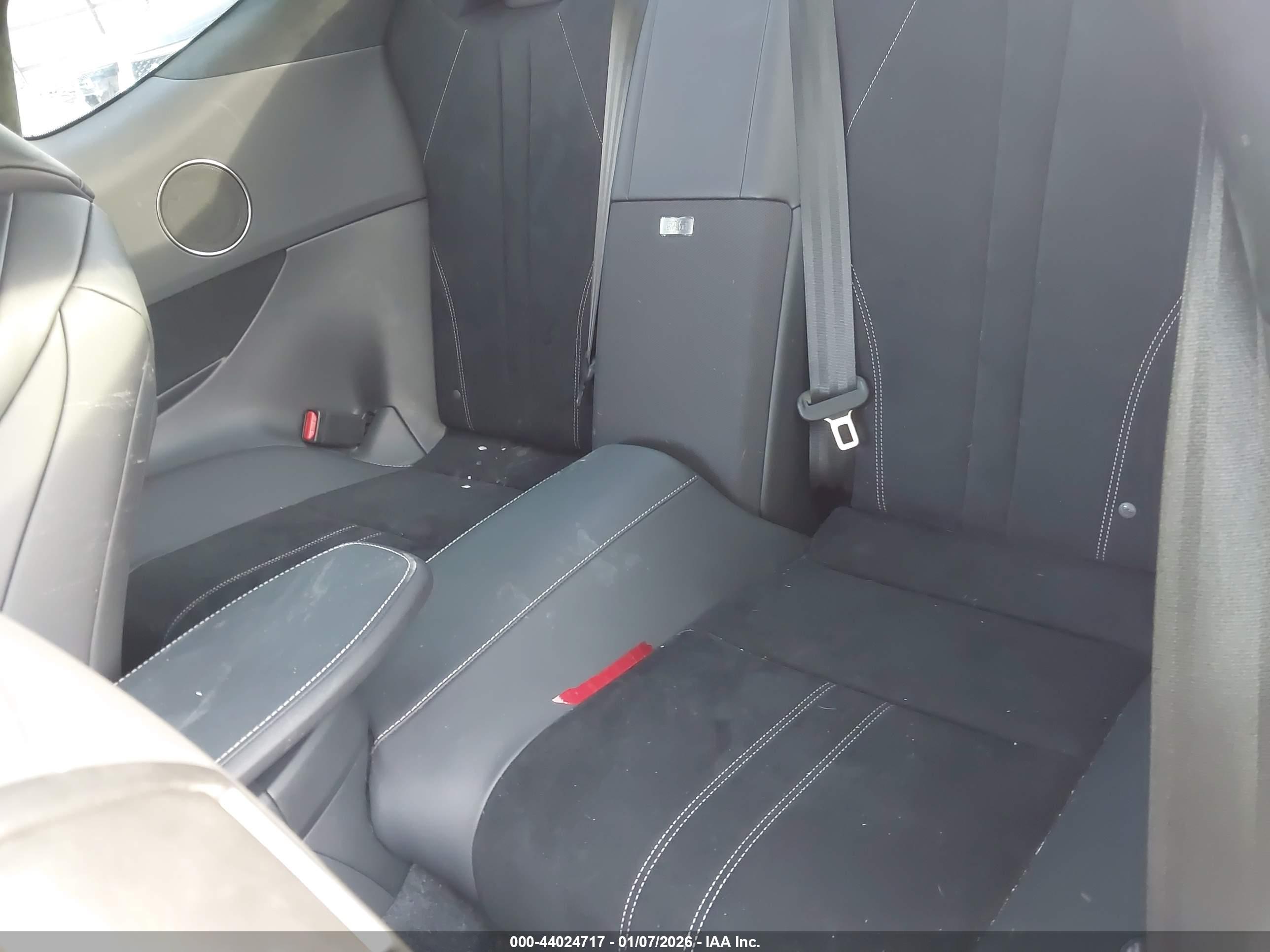LEXUS LC image 8
