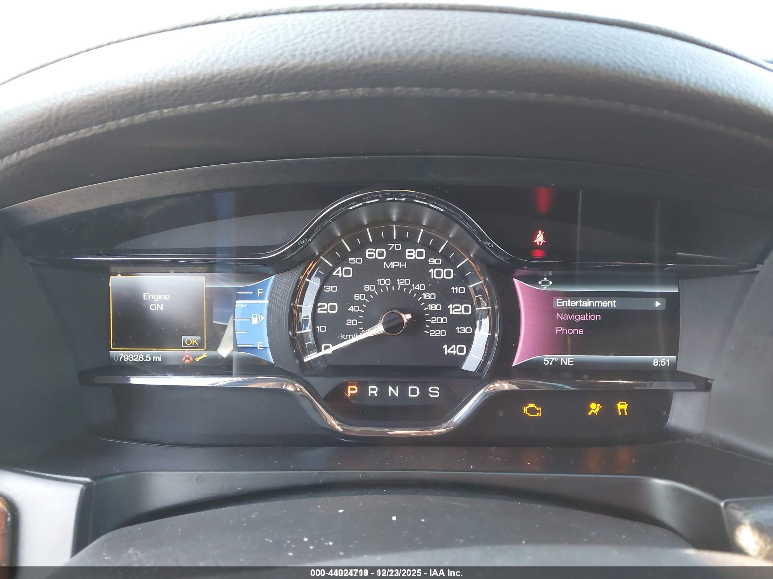 LINCOLN MKS image 7