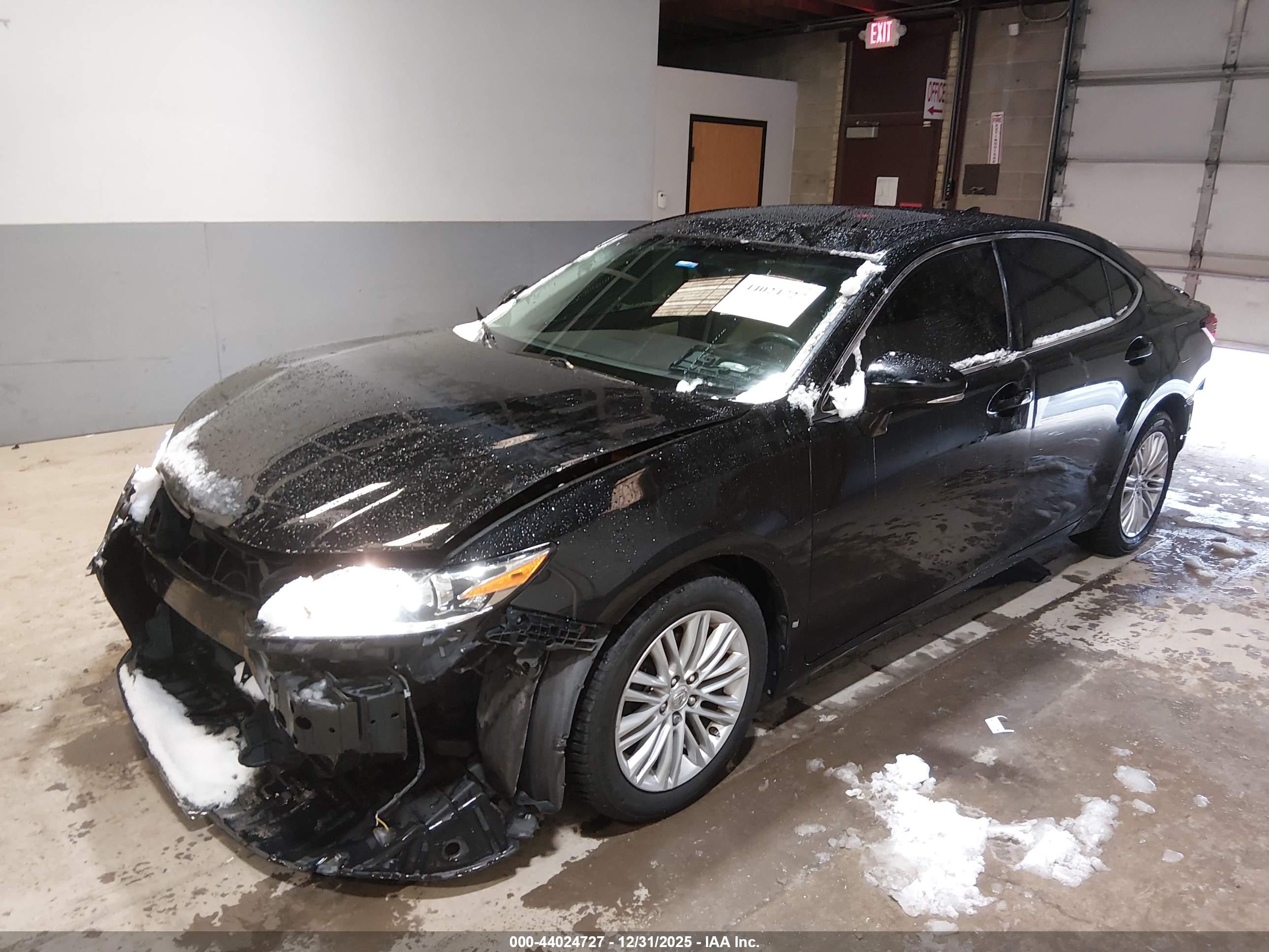 LEXUS ES image 2