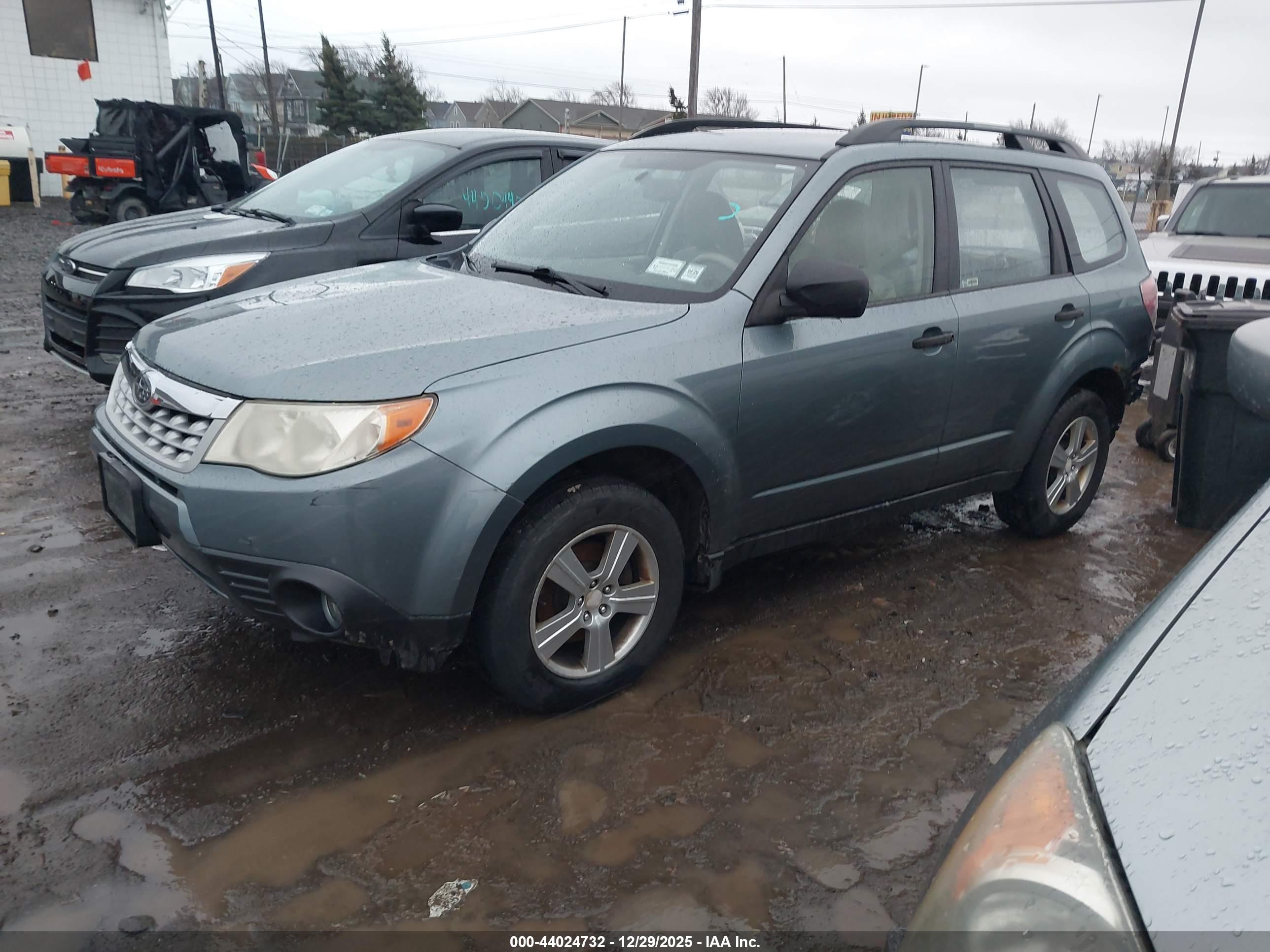 SUBARU FORESTER image 2