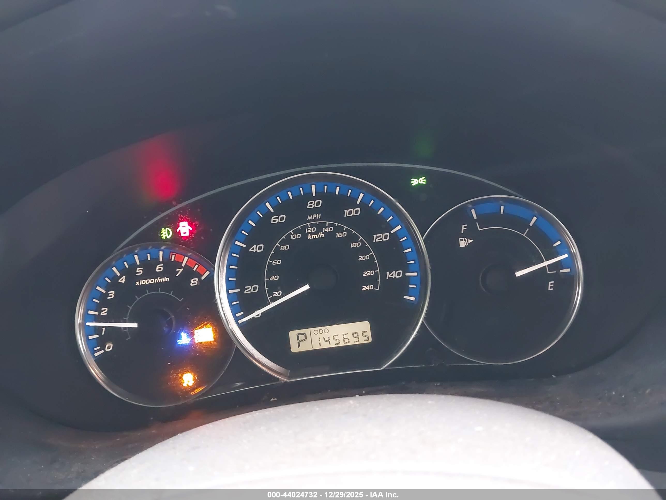 SUBARU FORESTER image 7