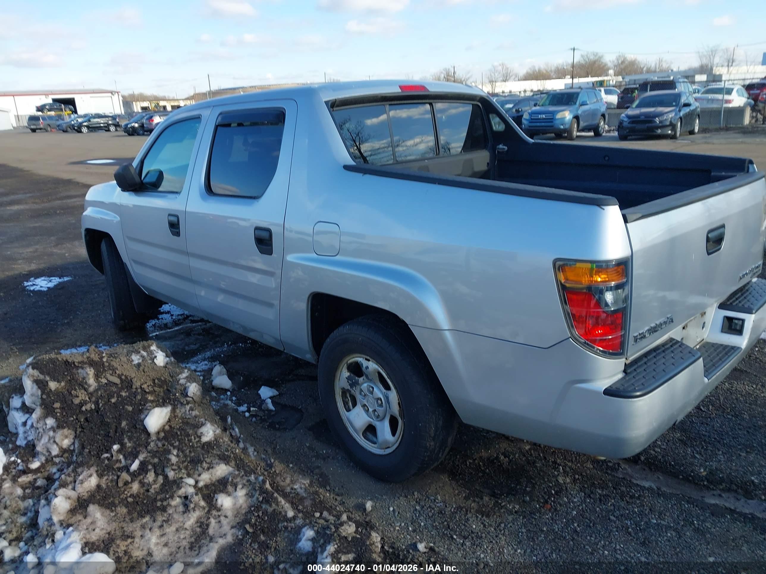 HONDA RIDGELINE image 3