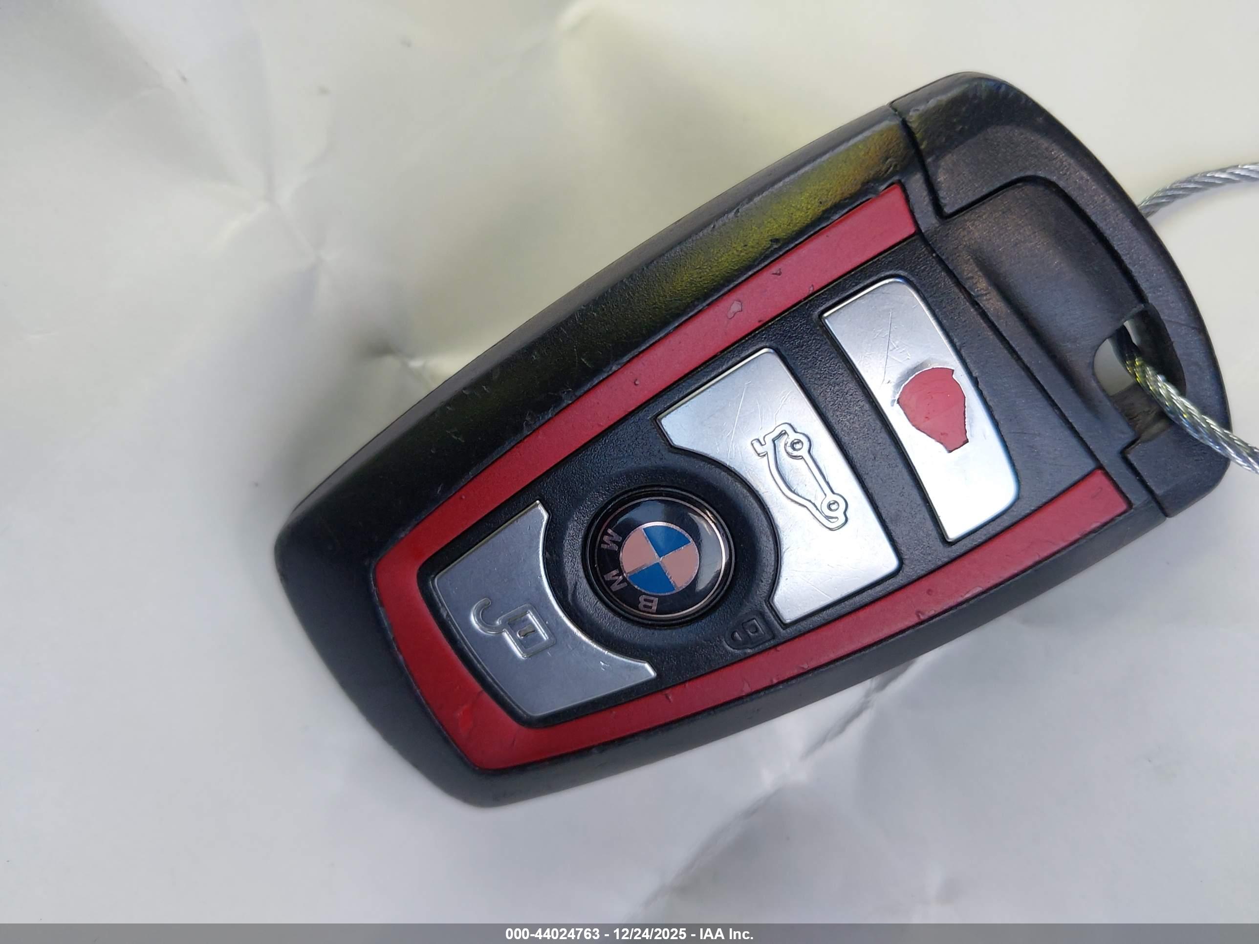 BMW 328I image 11