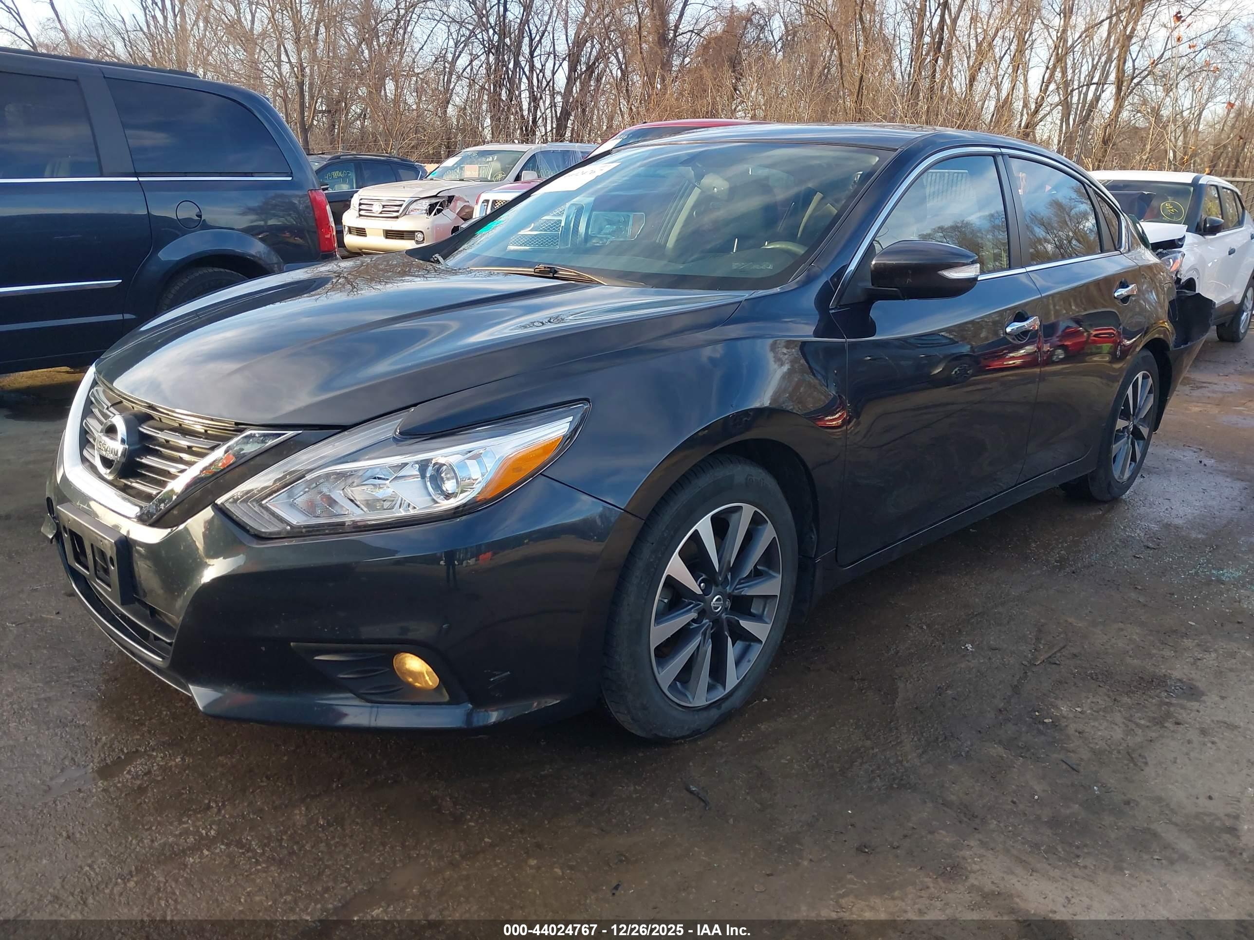 NISSAN ALTIMA image 2