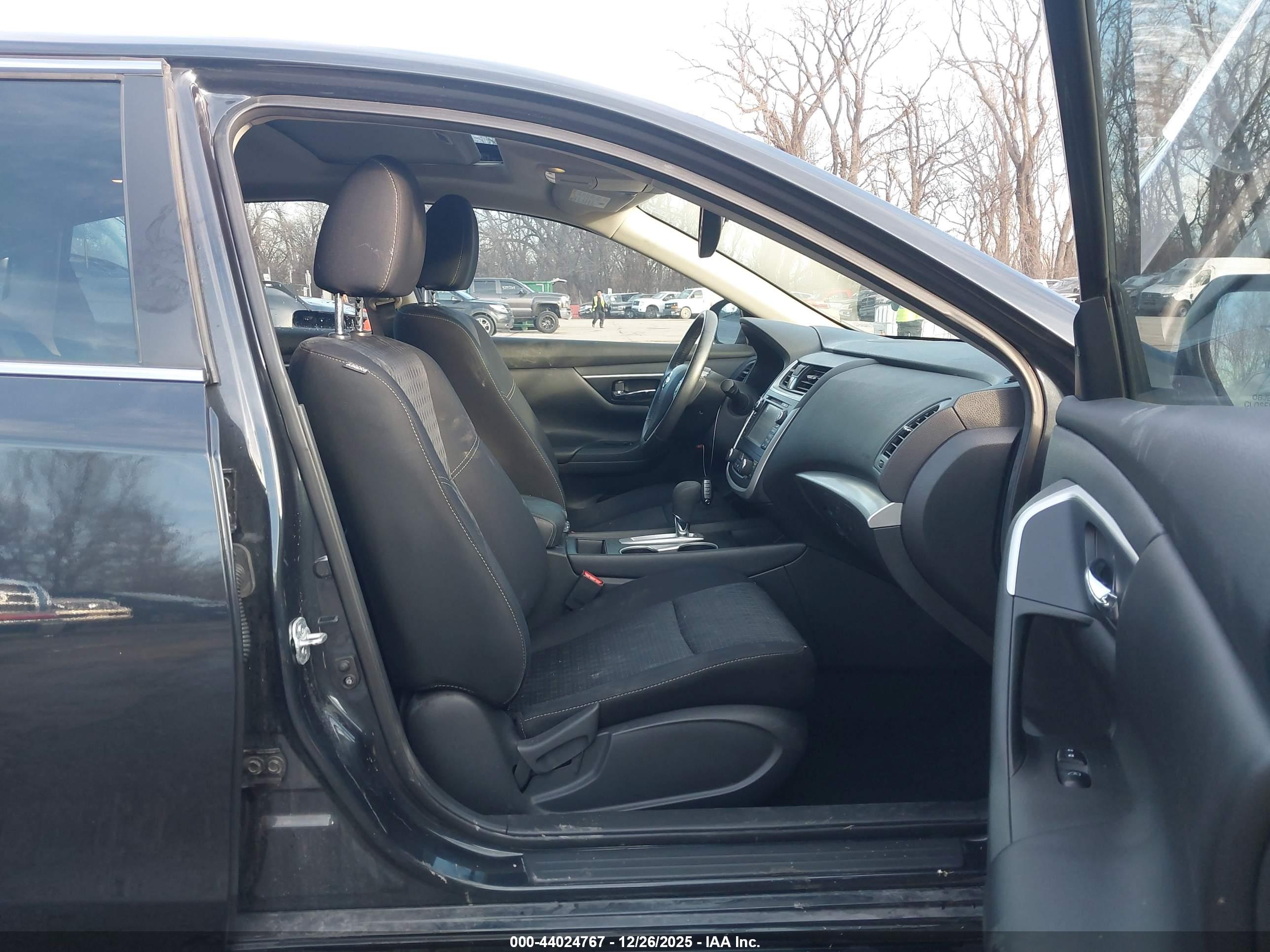NISSAN ALTIMA image 5
