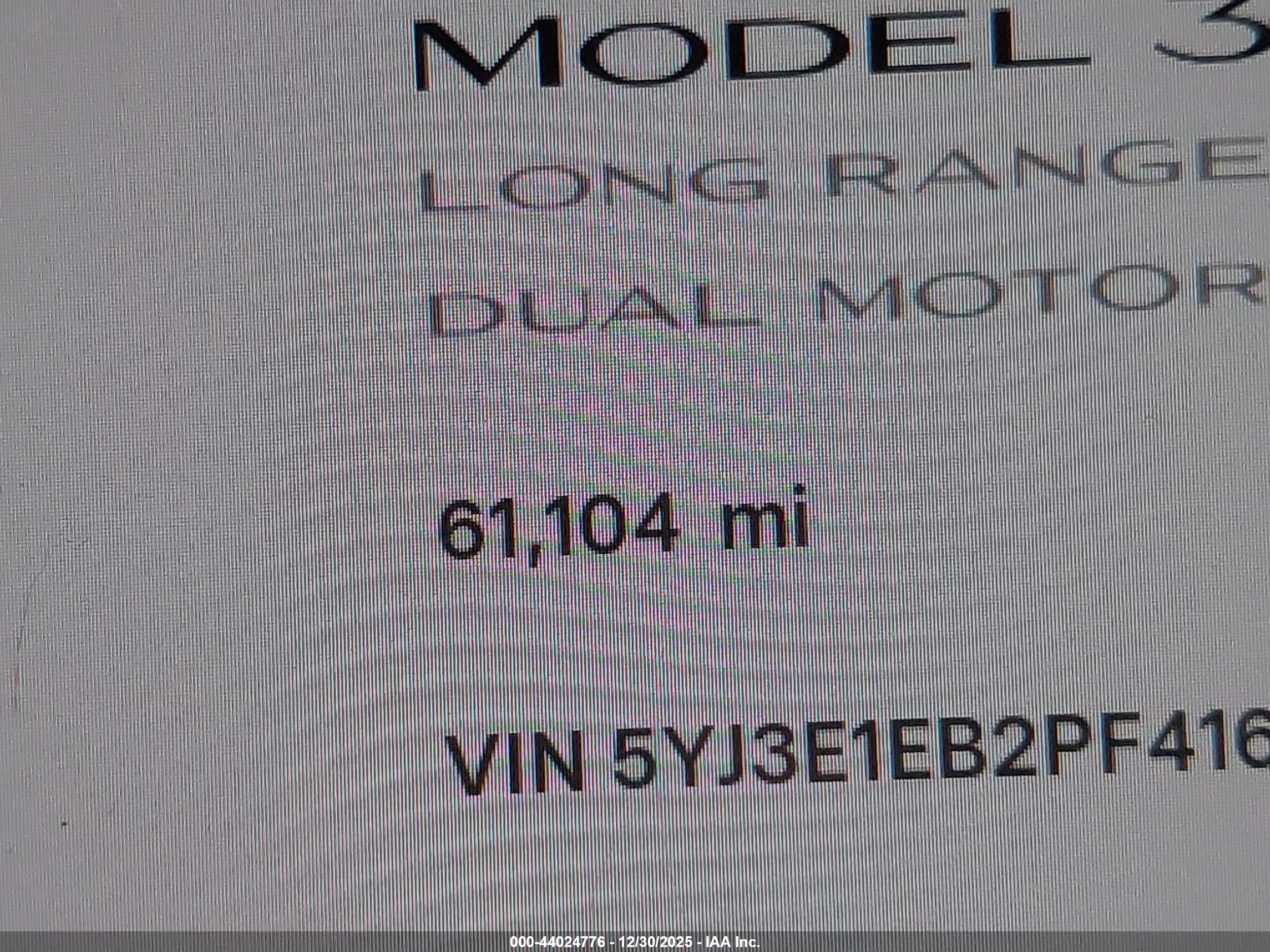 TESLA MODEL image 7