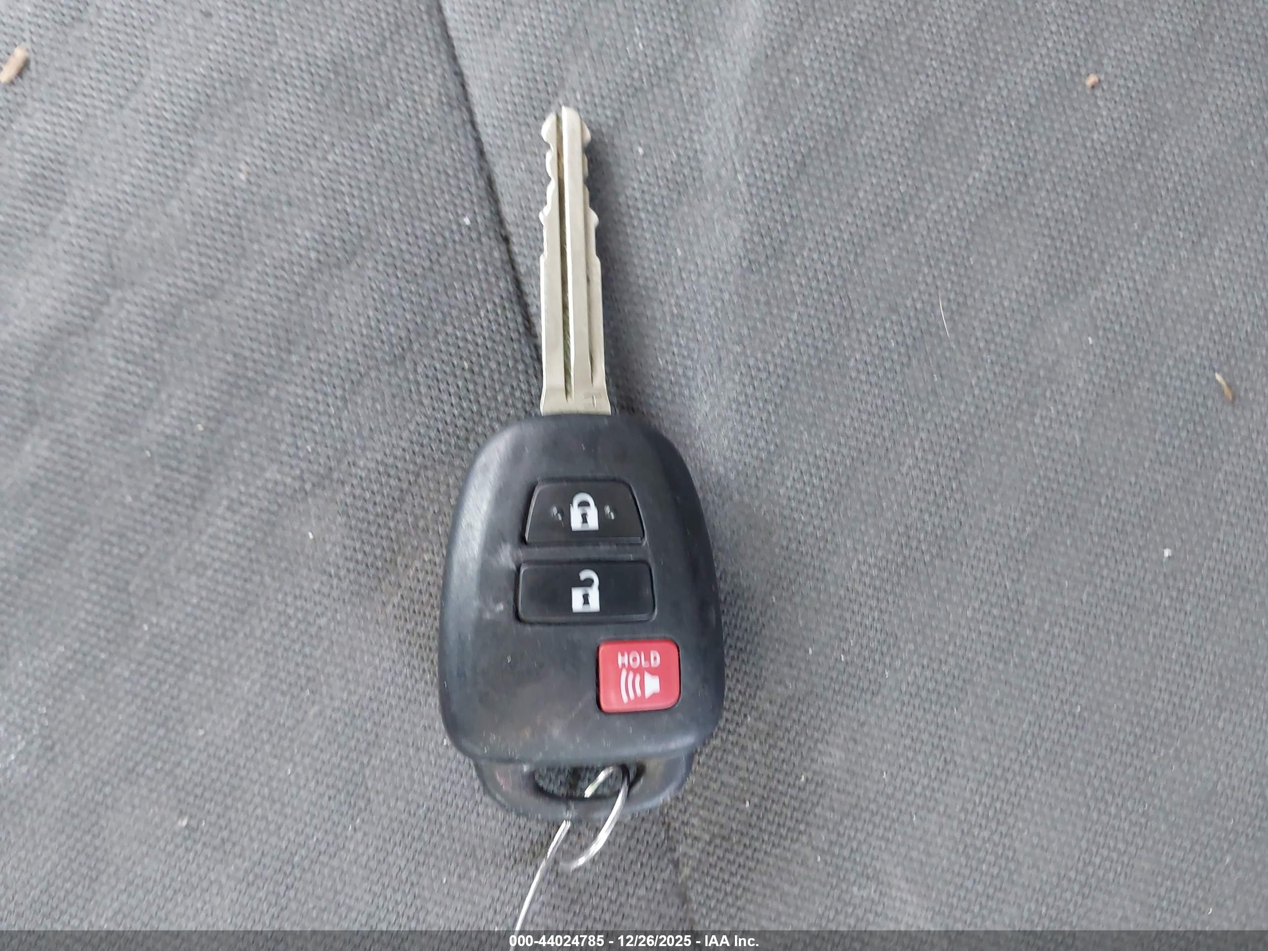 TOYOTA TACOMA image 11