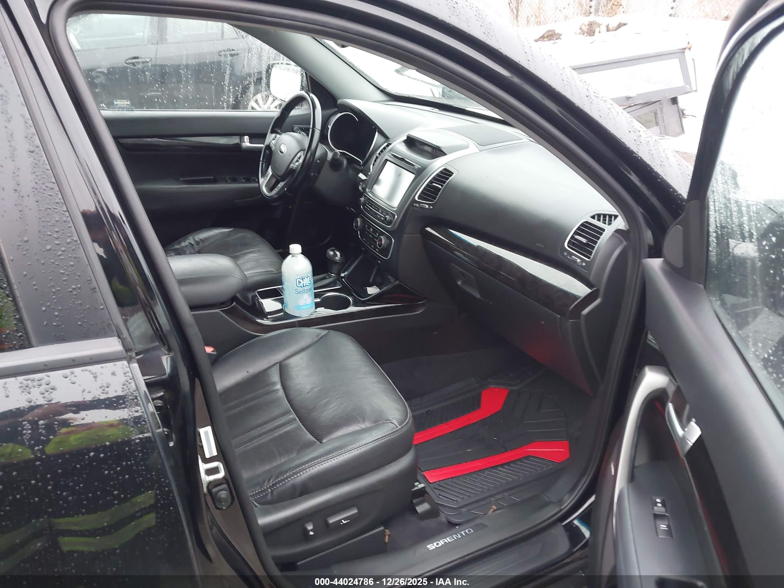 KIA SORENTO image 5
