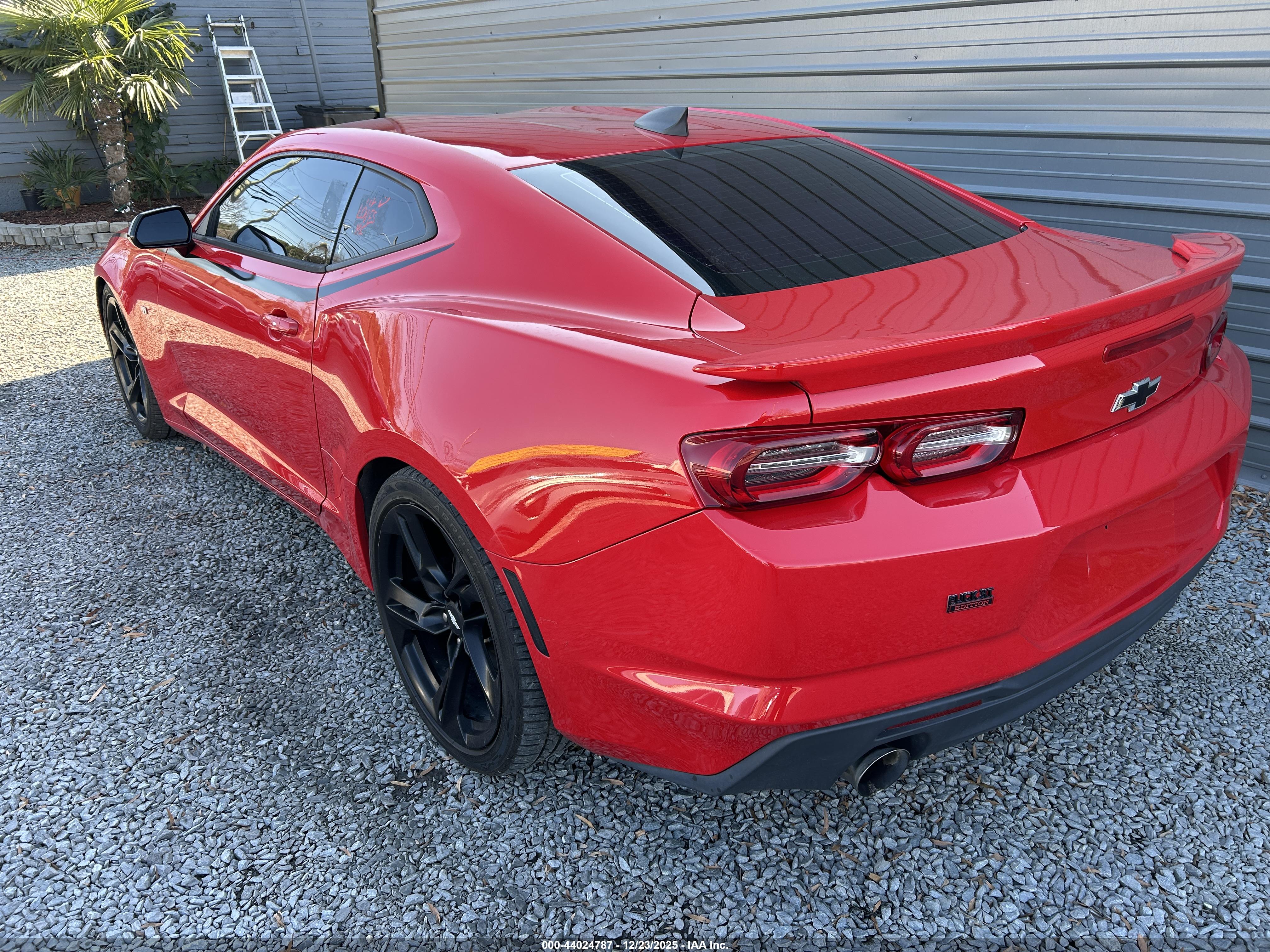 CHEVROLET CAMARO image 3