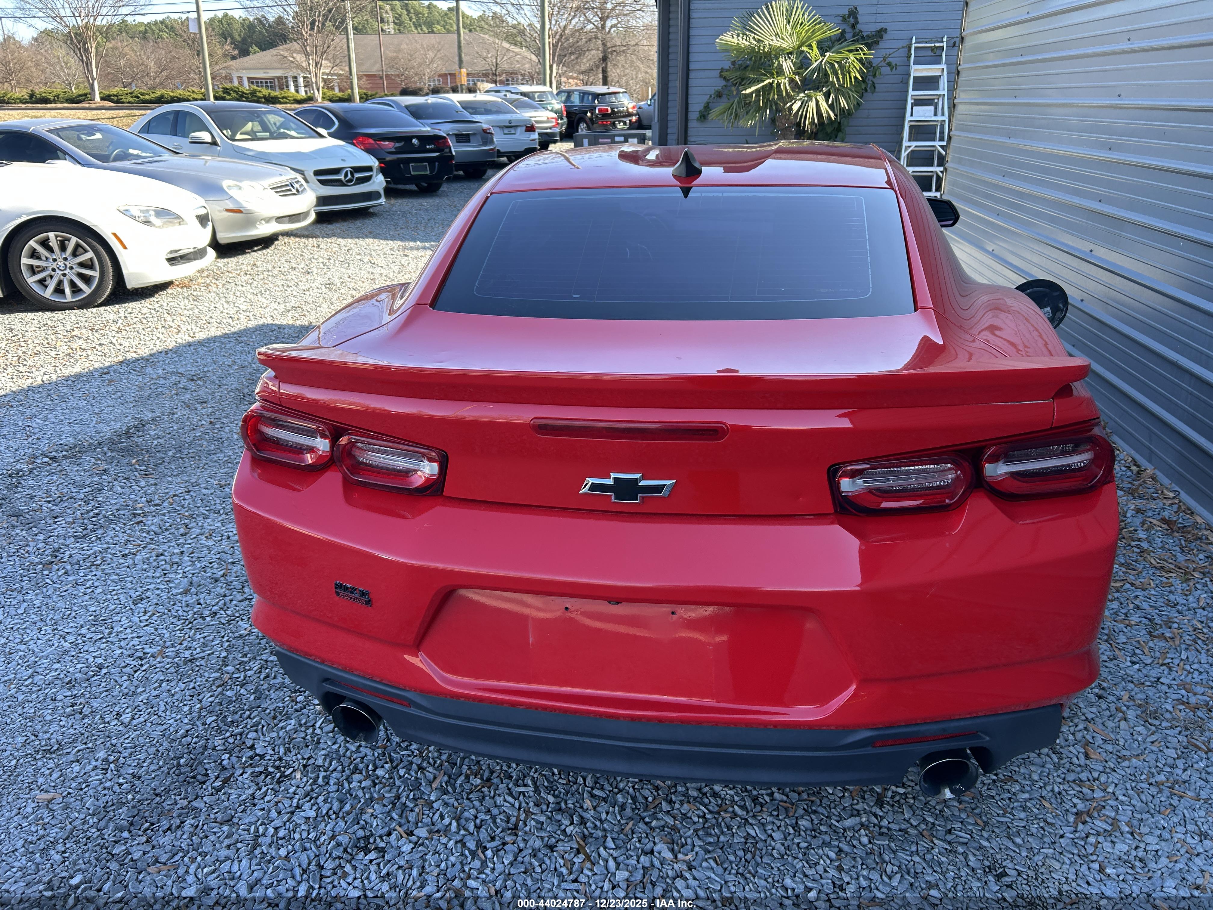 CHEVROLET CAMARO image 6