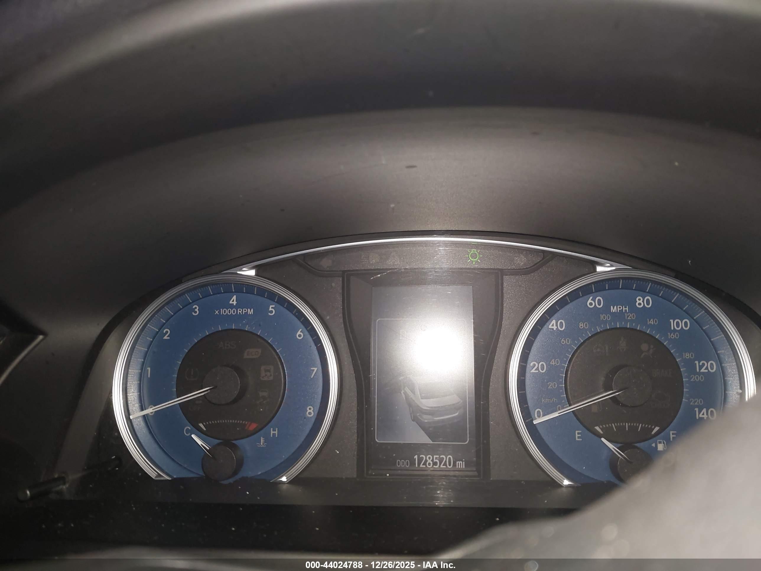 TOYOTA CAMRY image 7