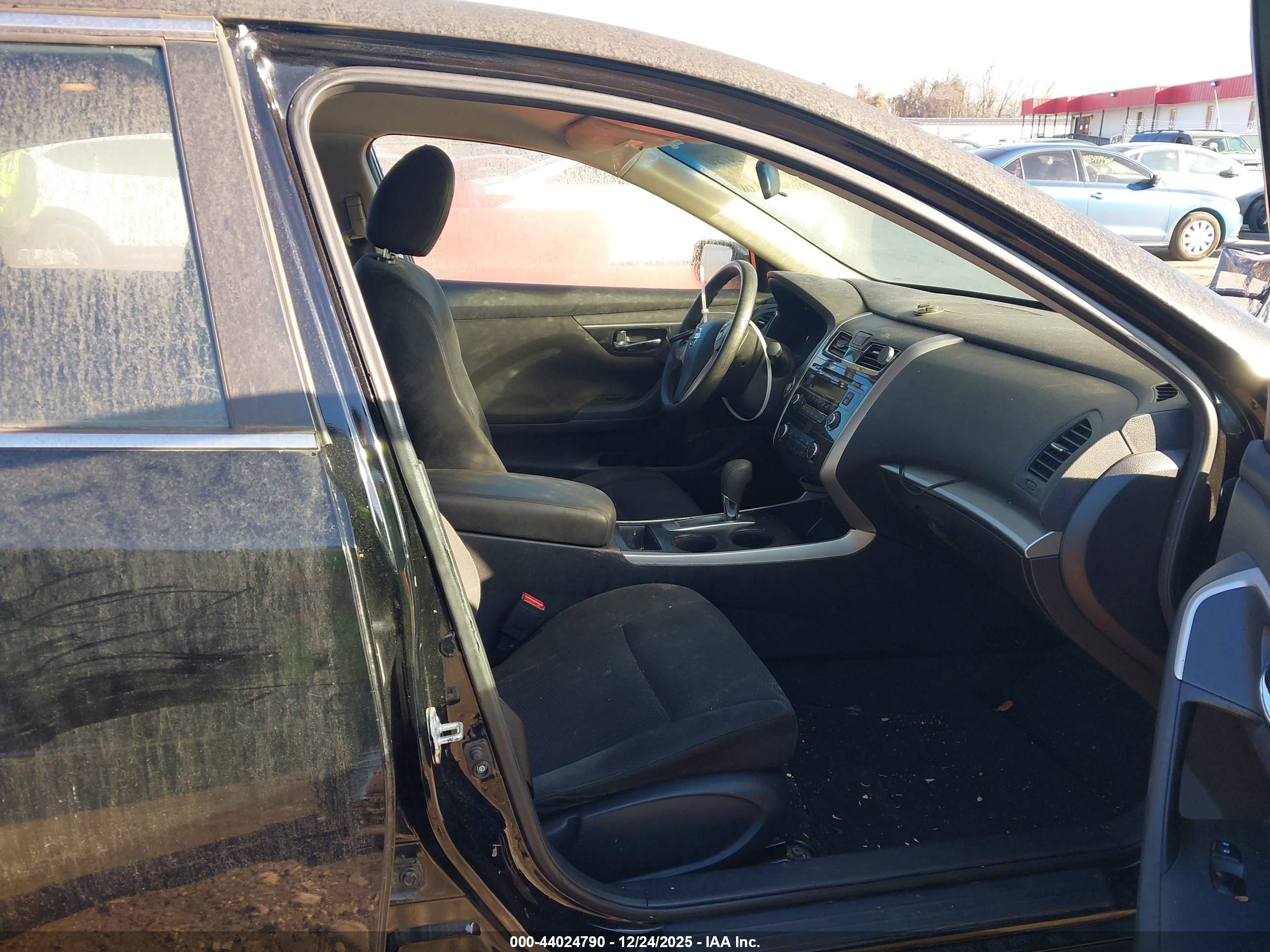 NISSAN ALTIMA image 5