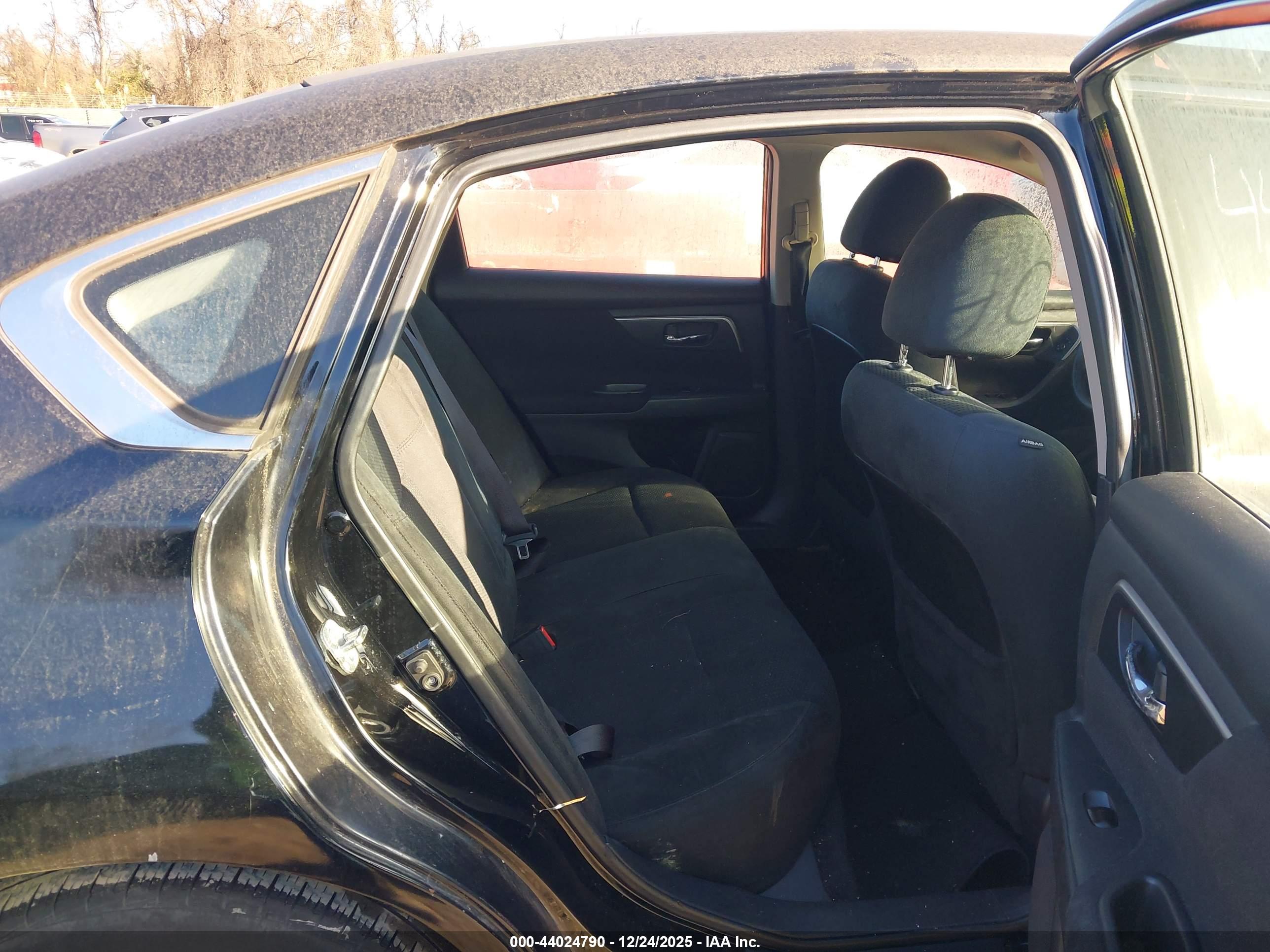 NISSAN ALTIMA image 8