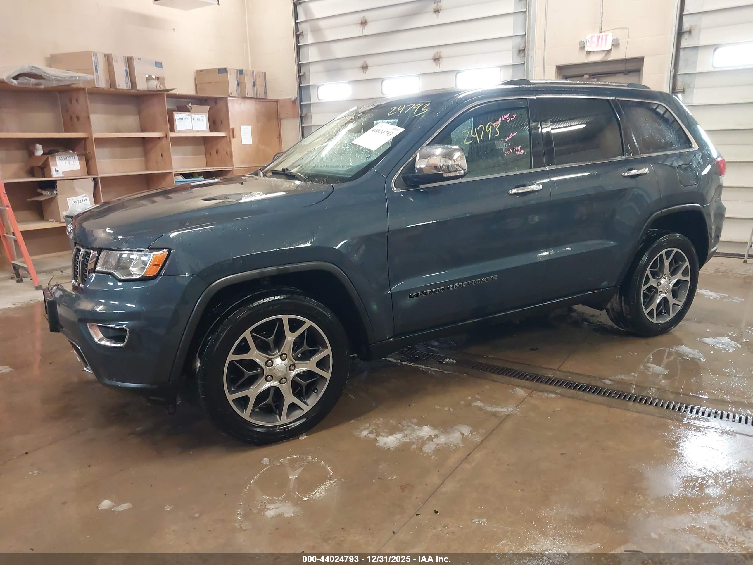 JEEP GRAND image 2