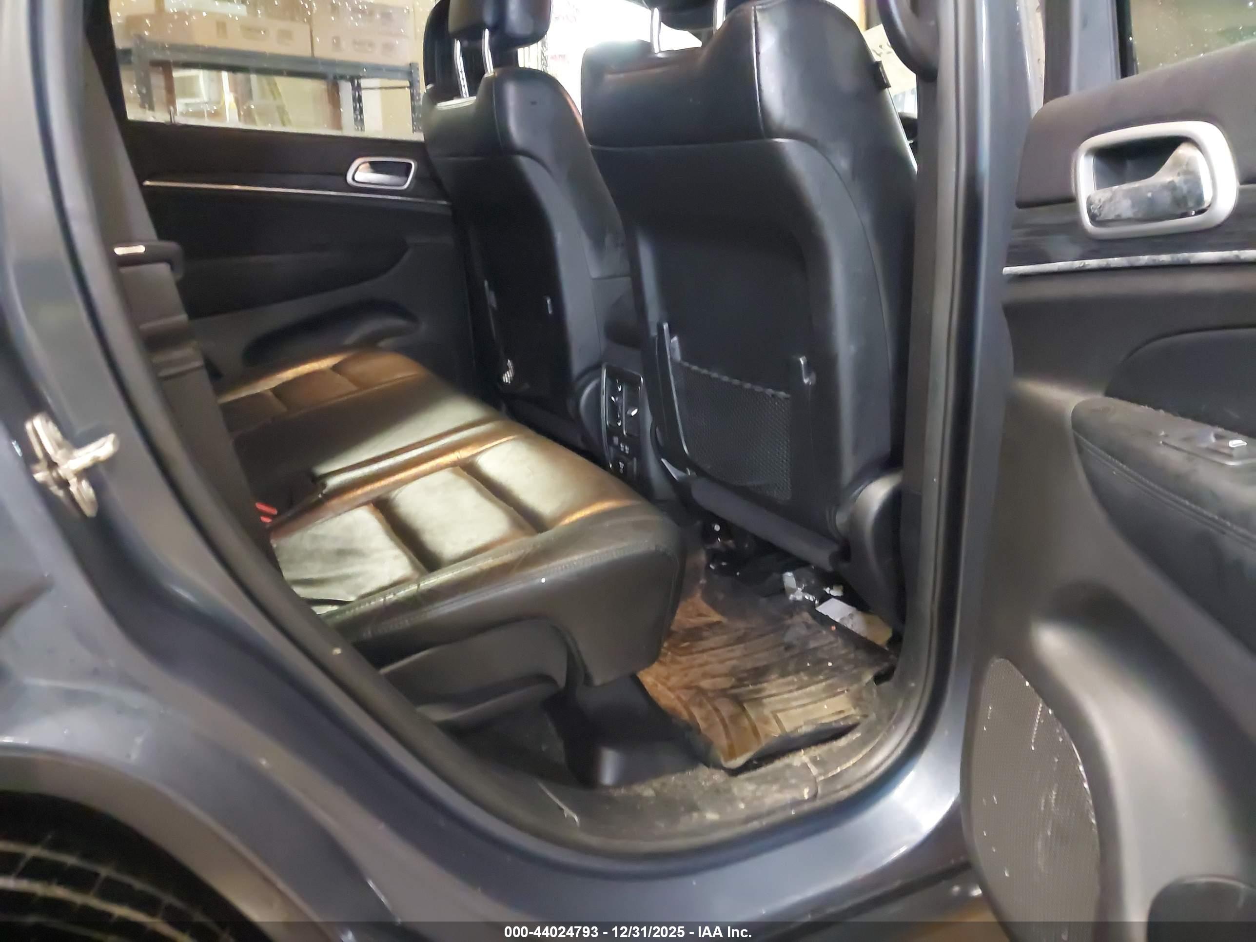 JEEP GRAND image 8