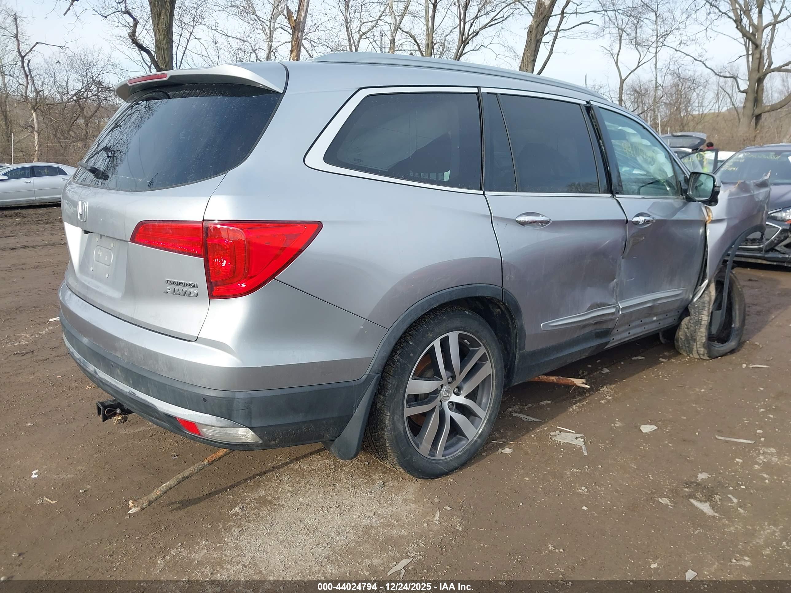 HONDA PILOT image 4