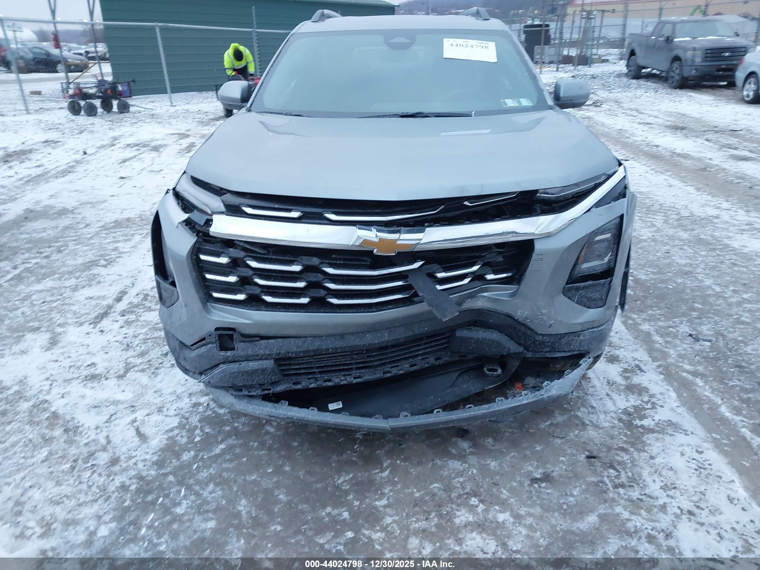 CHEVROLET EQUINOX image 6