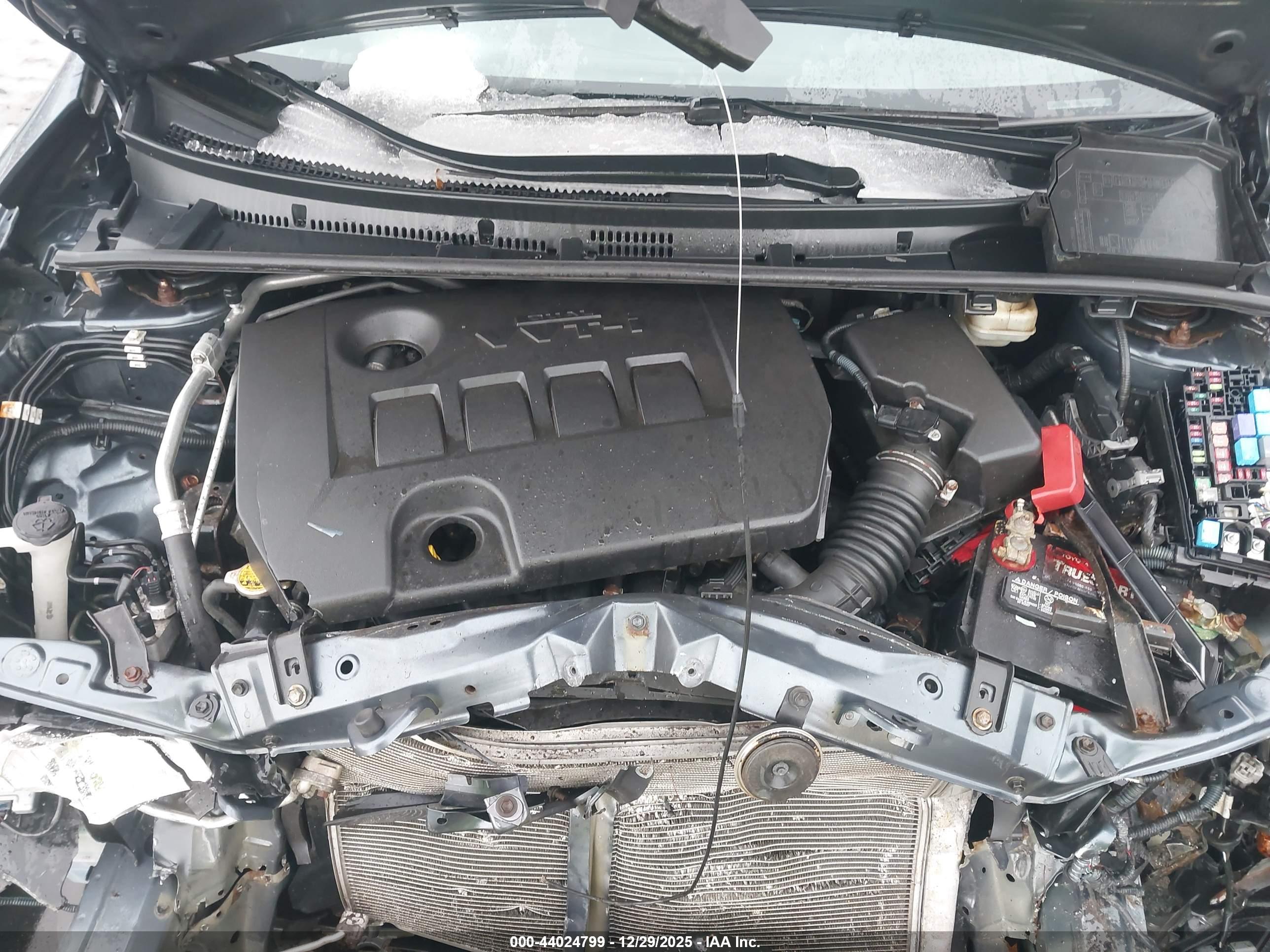 TOYOTA COROLLA image 10