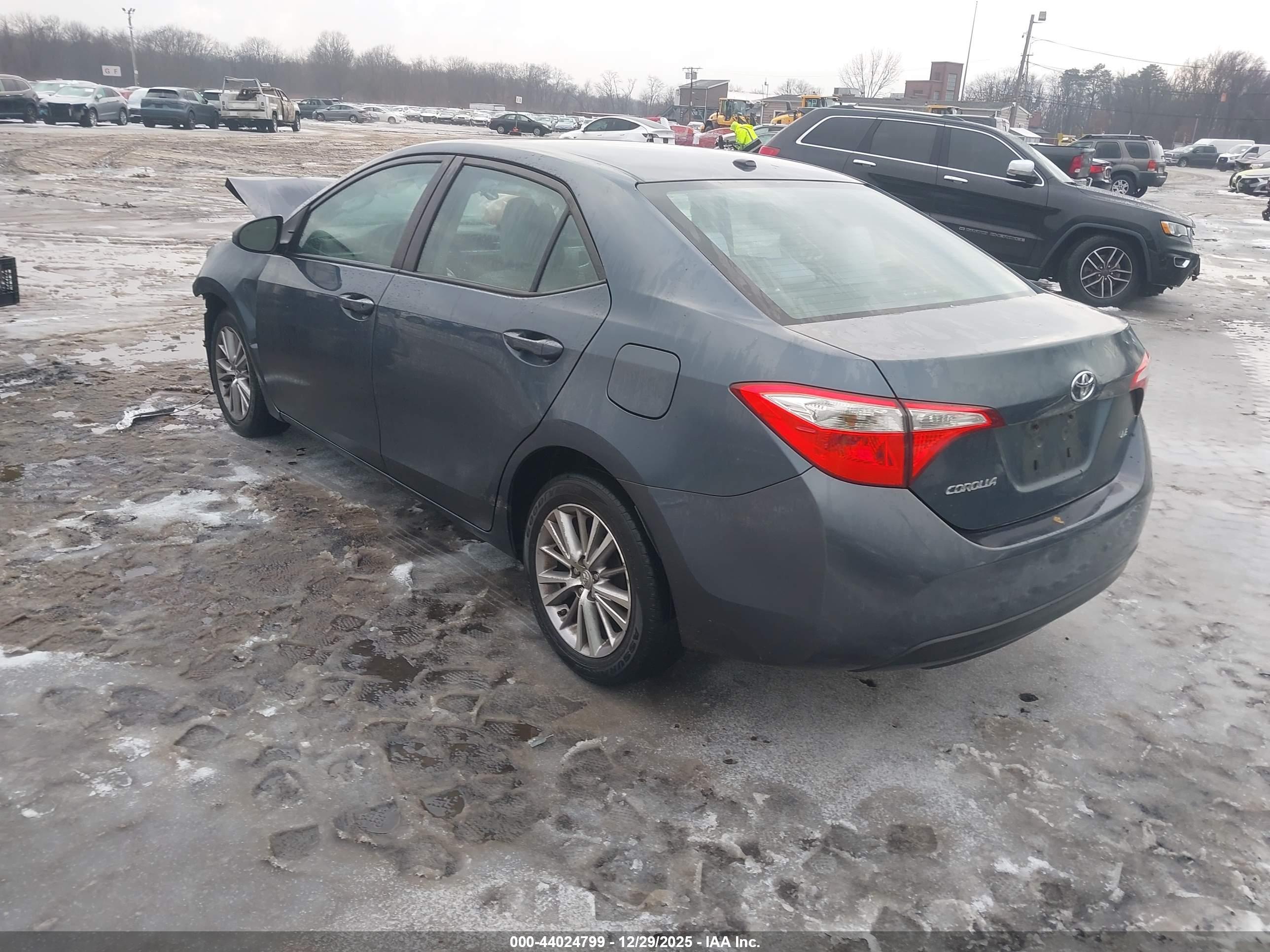 TOYOTA COROLLA image 3