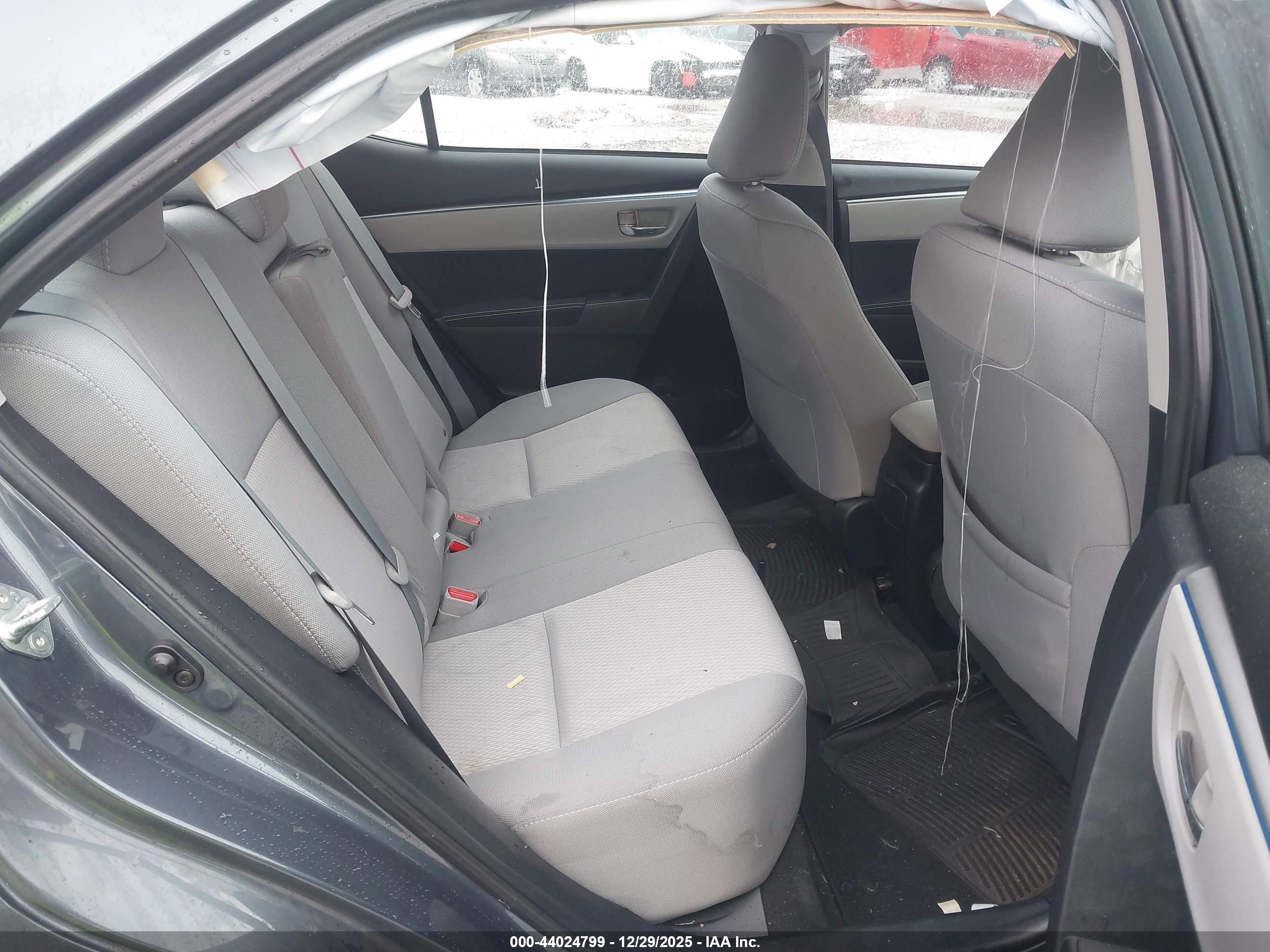 TOYOTA COROLLA image 8