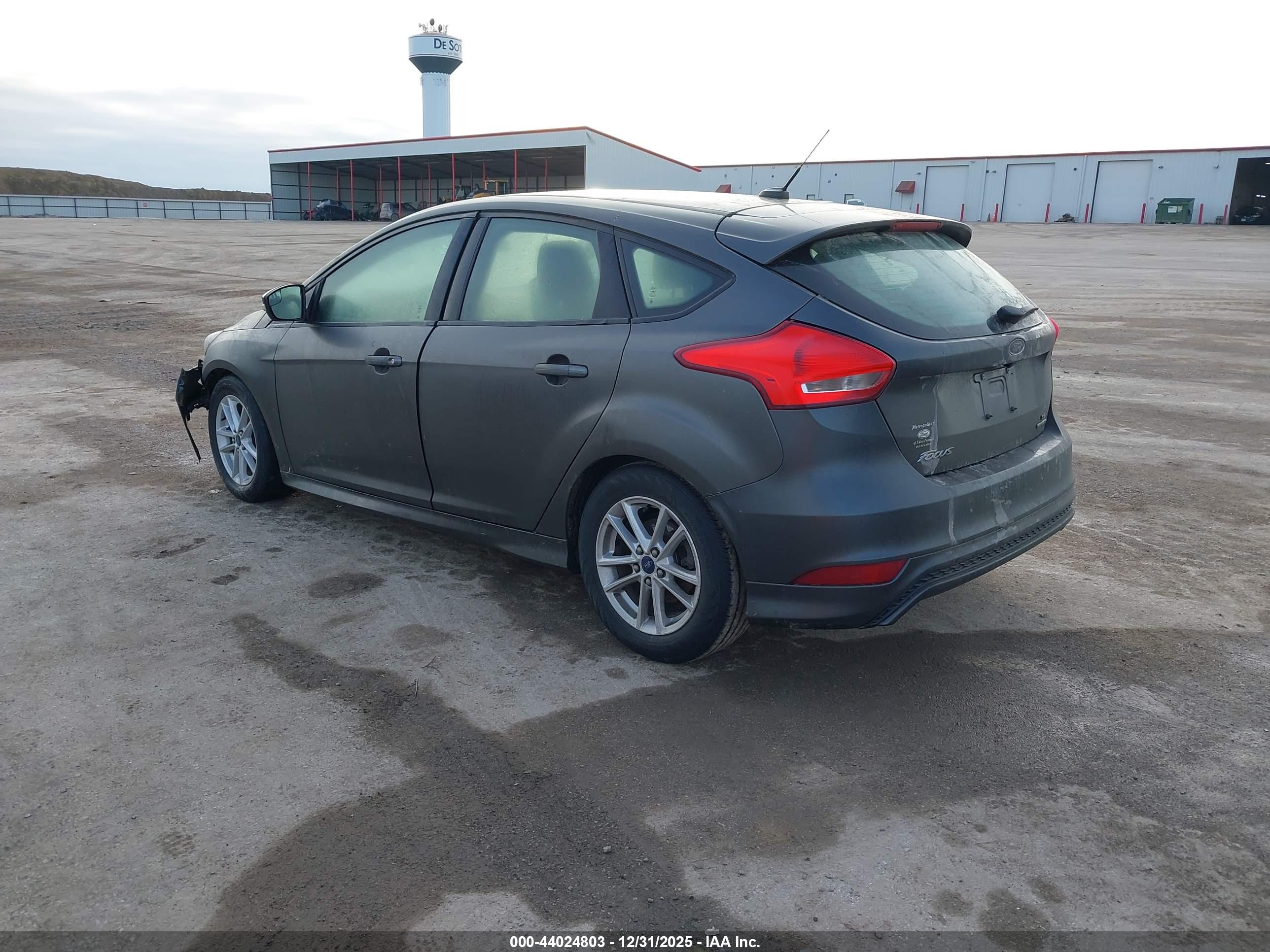 FORD FOCUS image 3