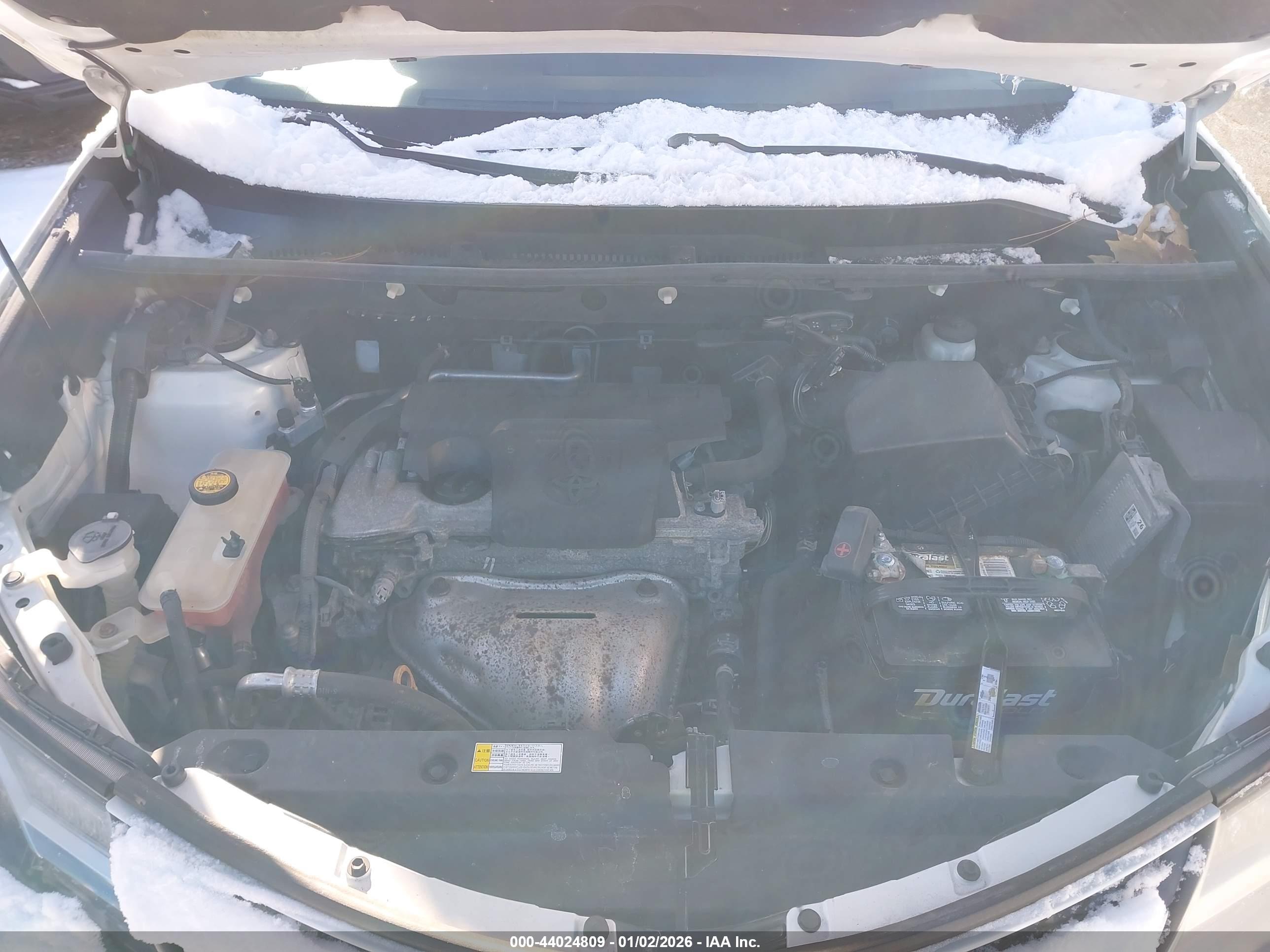 TOYOTA RAV4 image 10