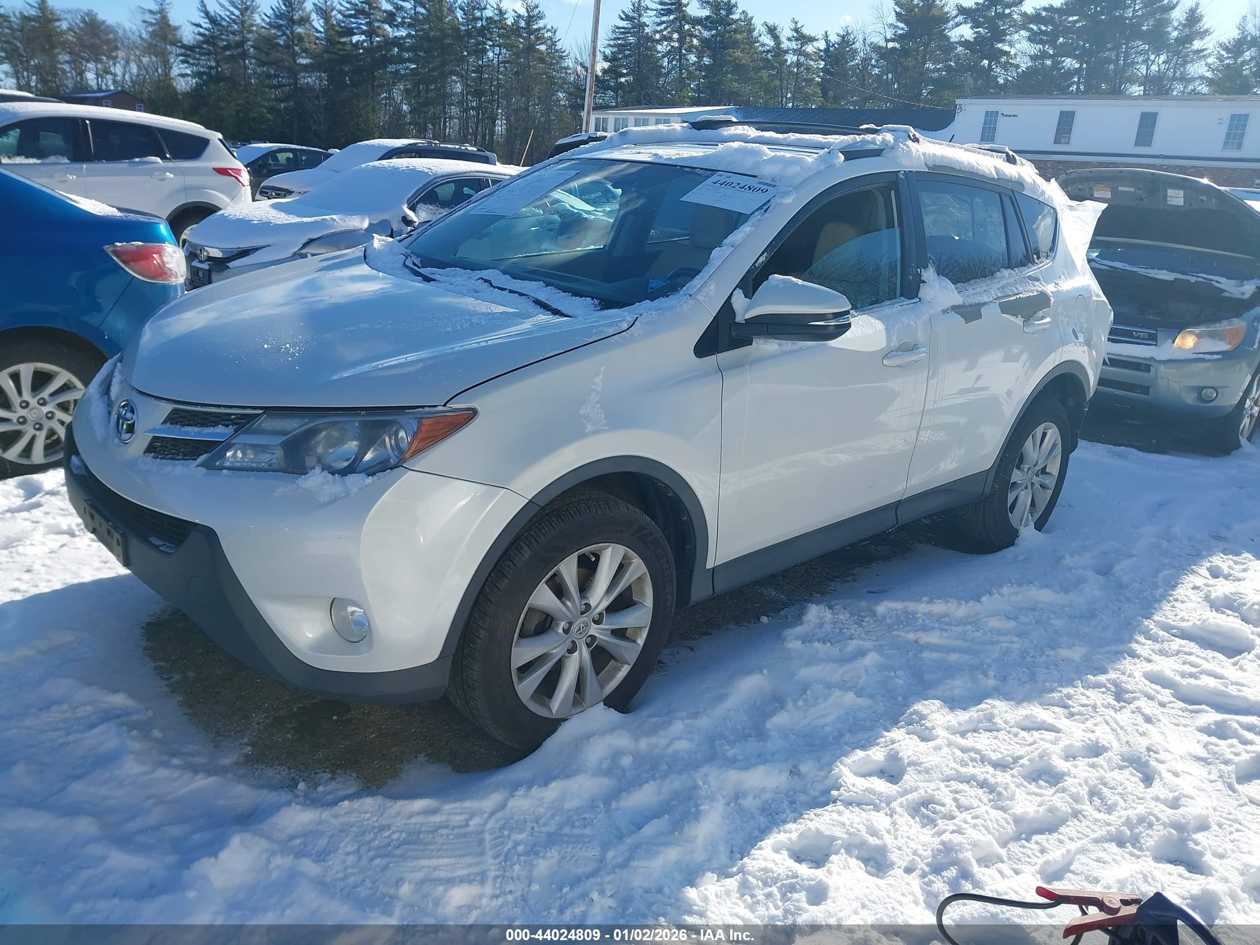 TOYOTA RAV4 image 2