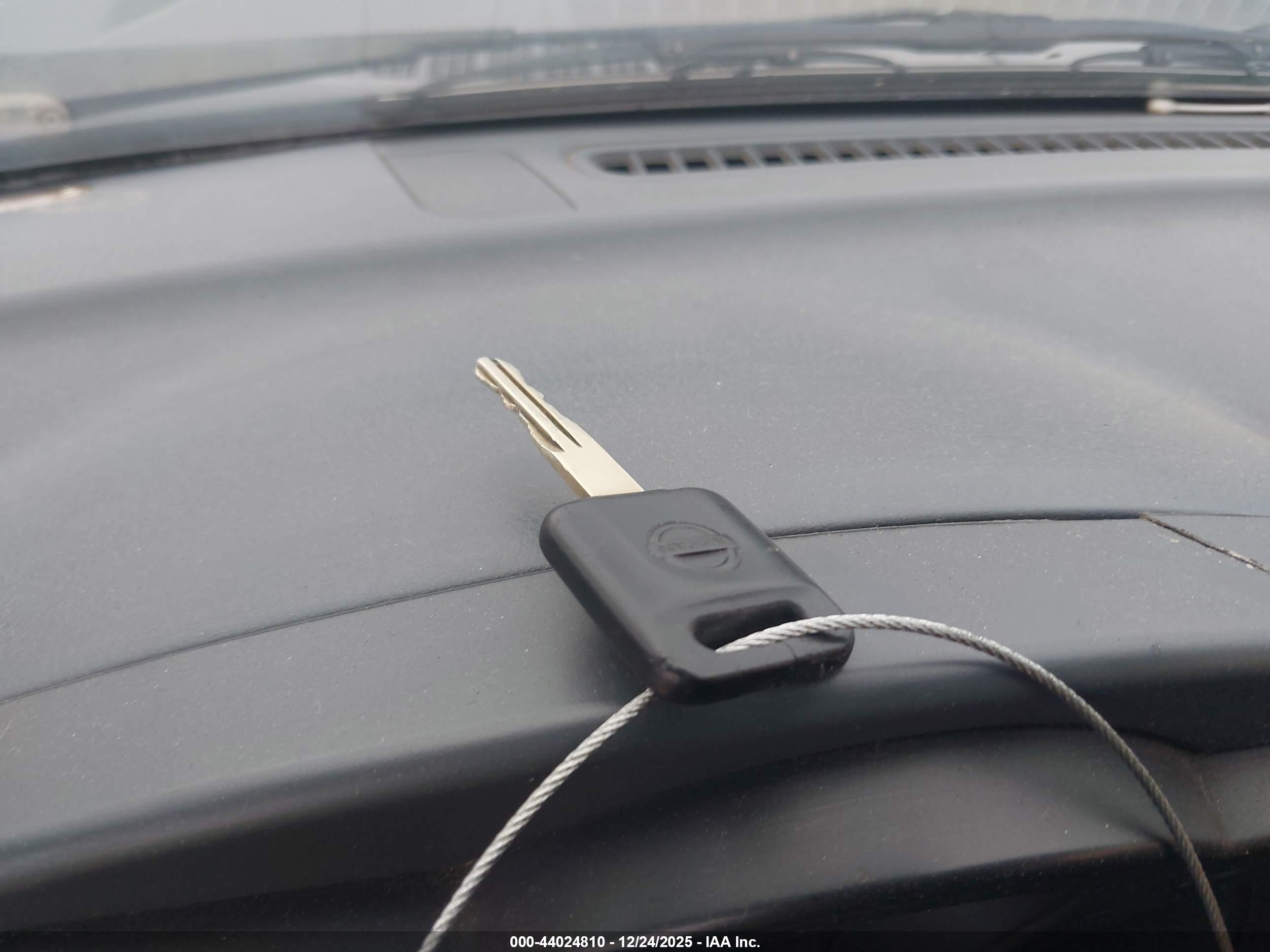 NISSAN FRONTIER image 11