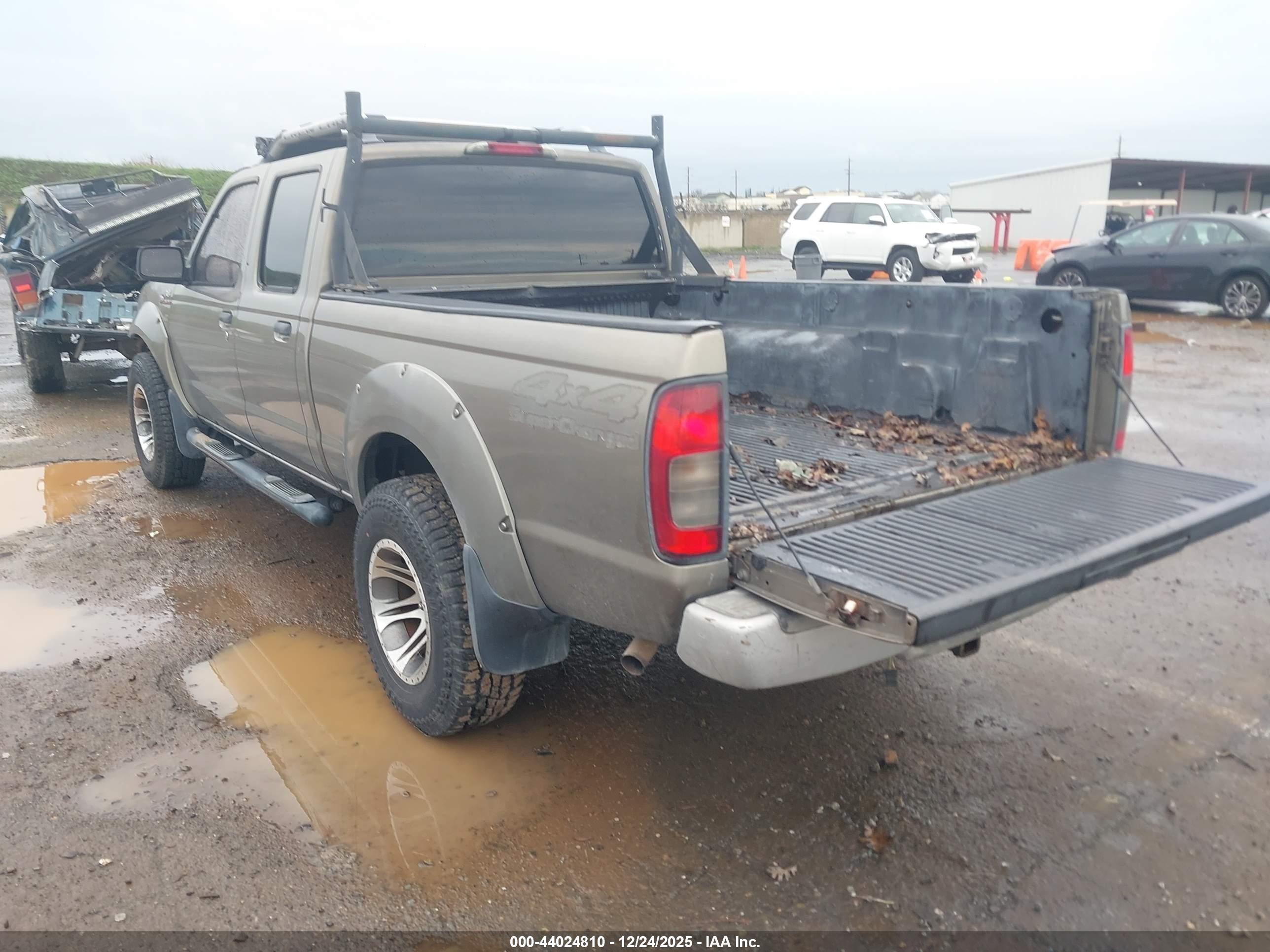 NISSAN FRONTIER image 3