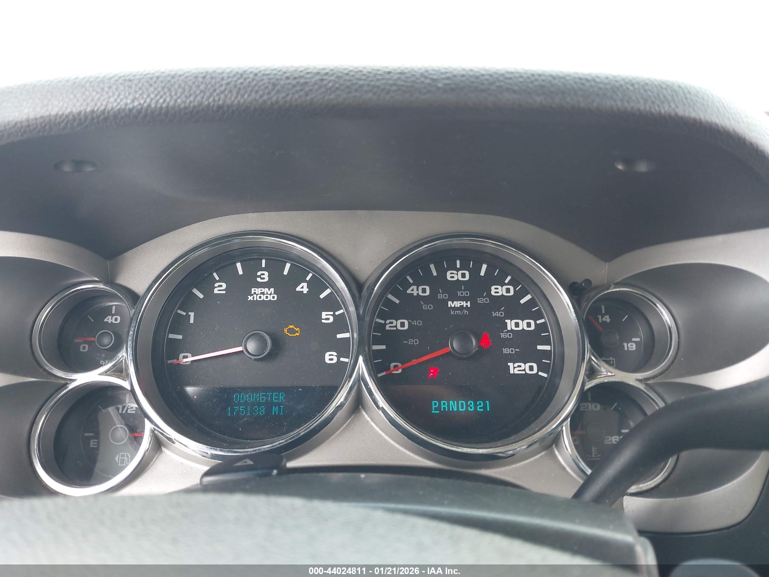 GMC SIERRA image 7