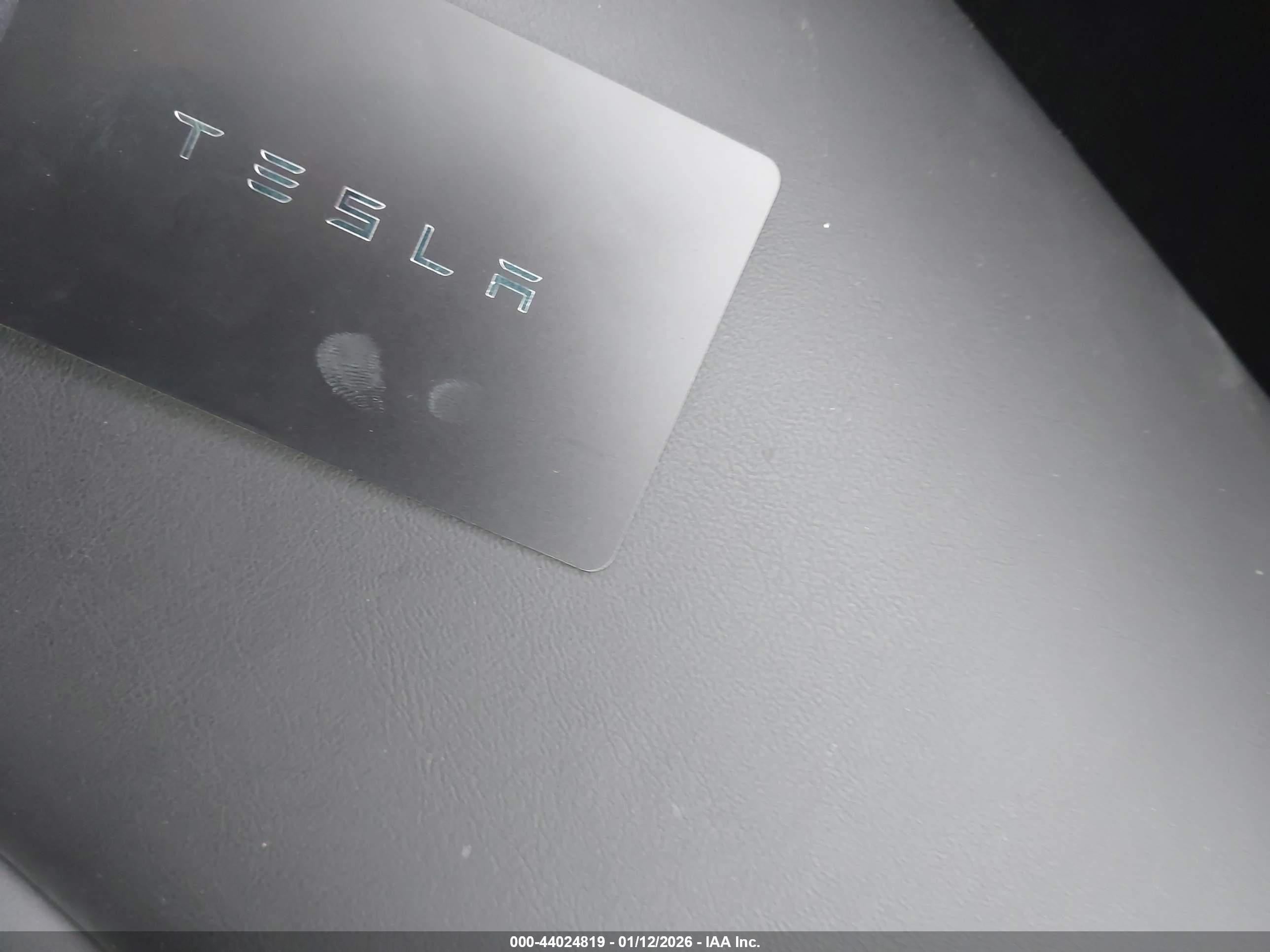 TESLA MODEL image 11
