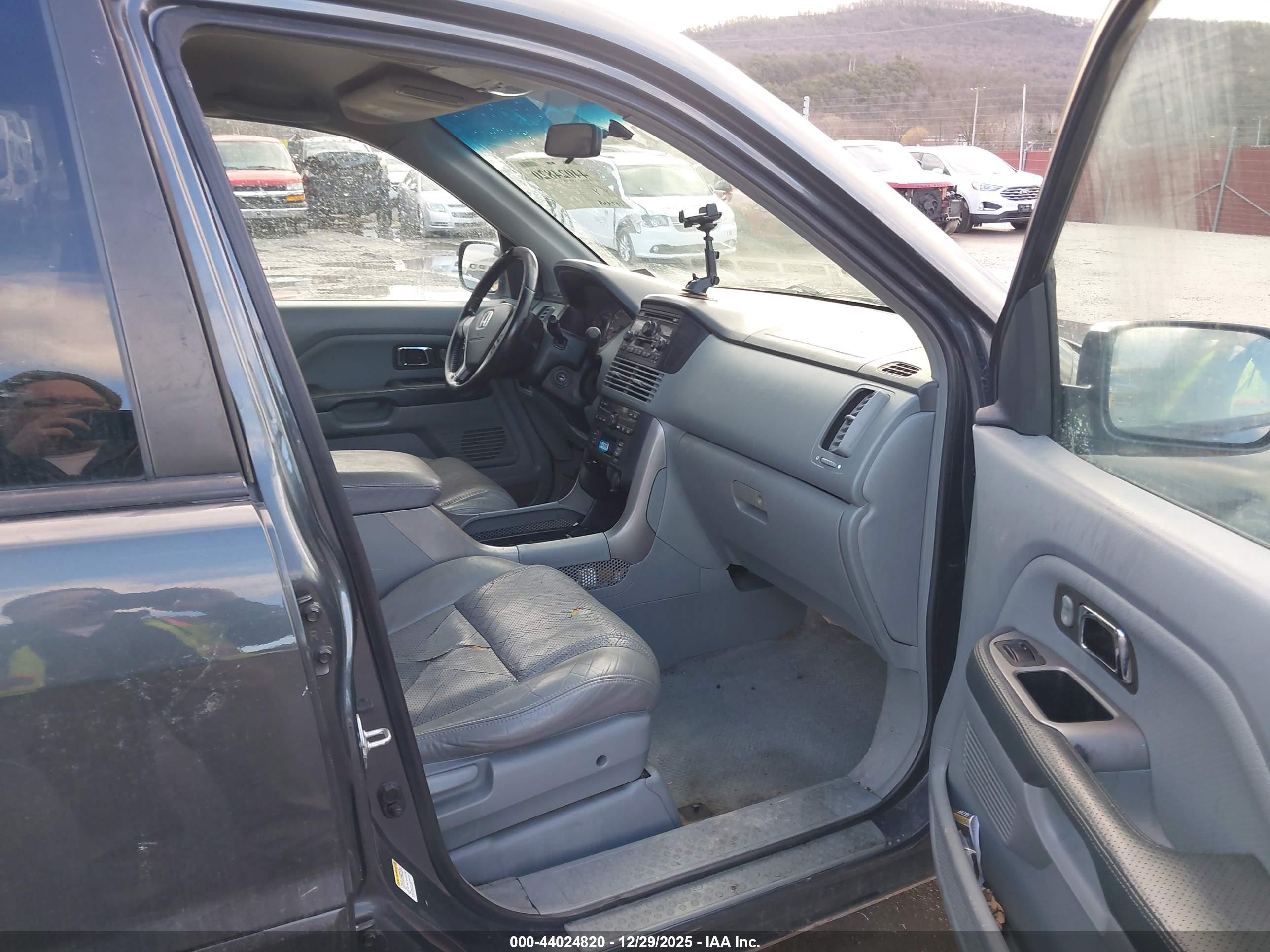 HONDA PILOT image 5