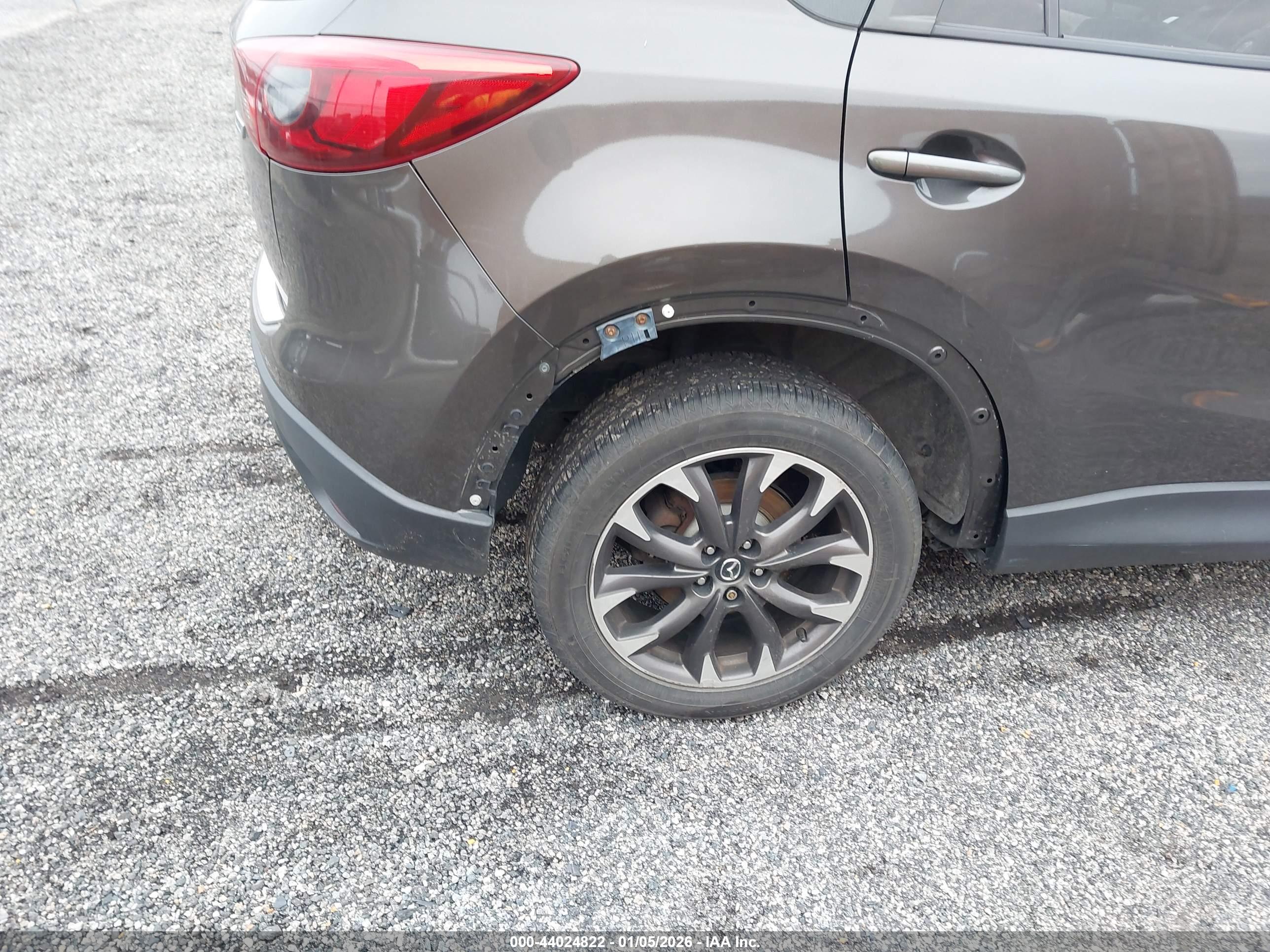 MAZDA CX-5 image 6