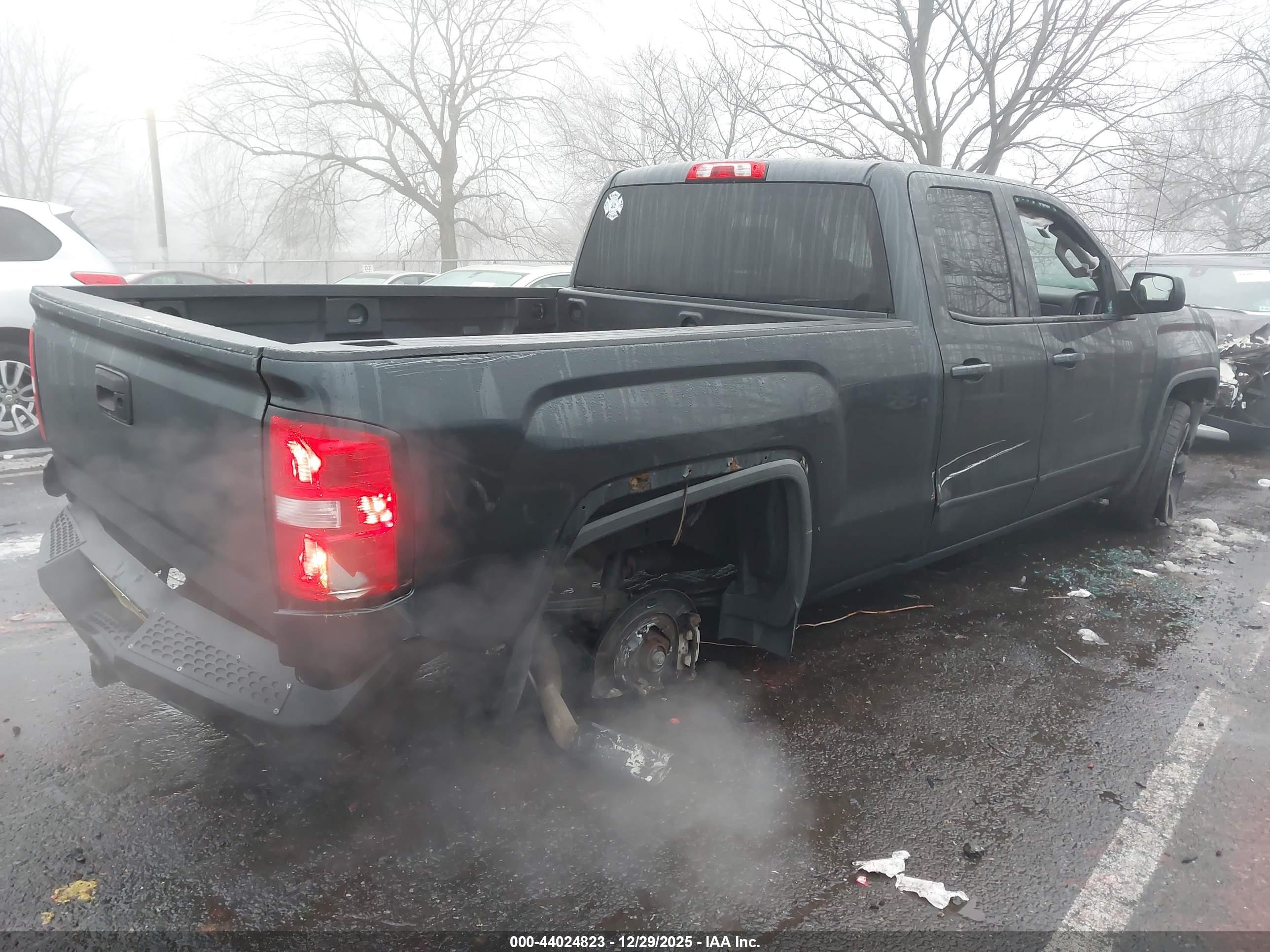 GMC SIERRA image 4