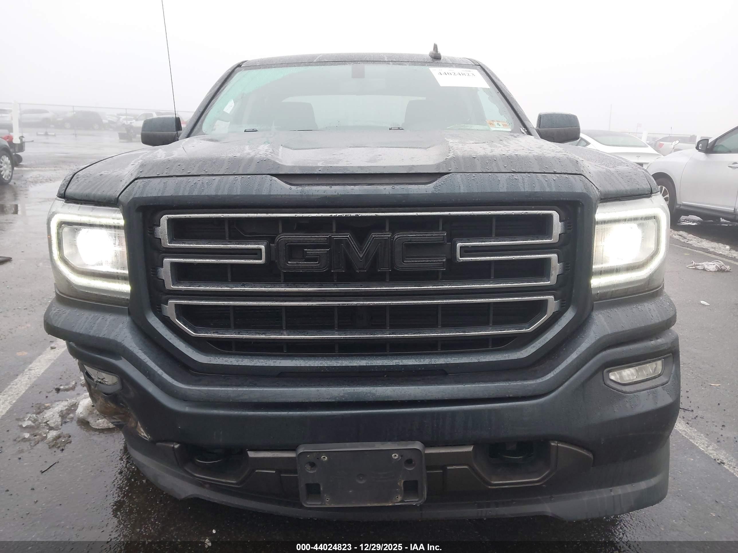 GMC SIERRA image 6