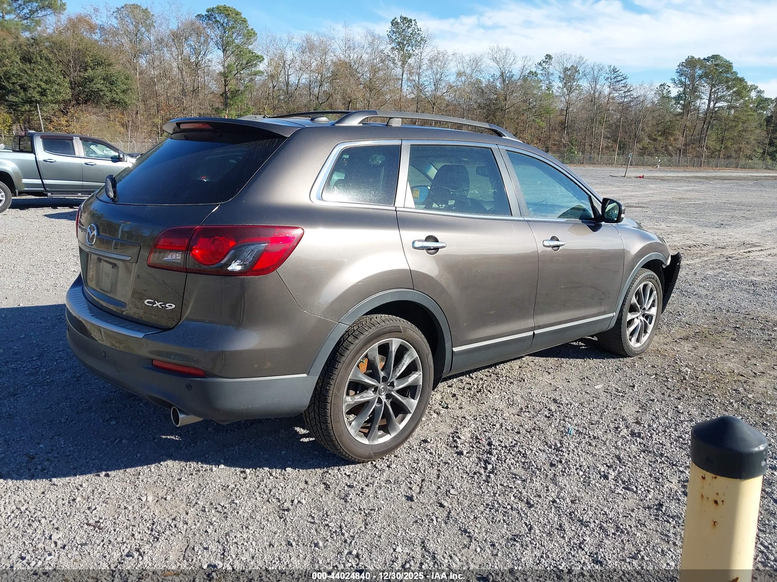 MAZDA CX-9 image 4