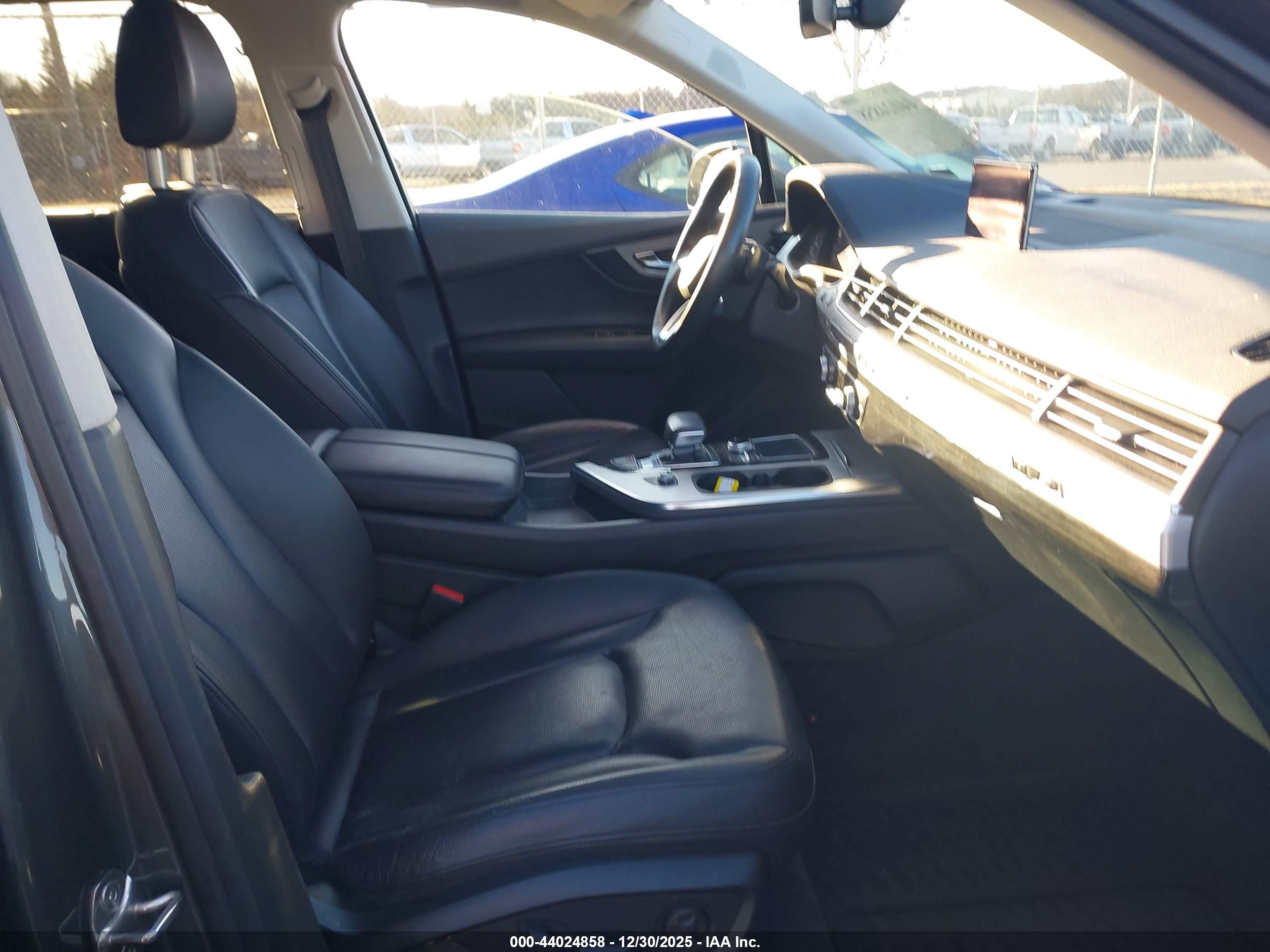 AUDI Q7 image 5