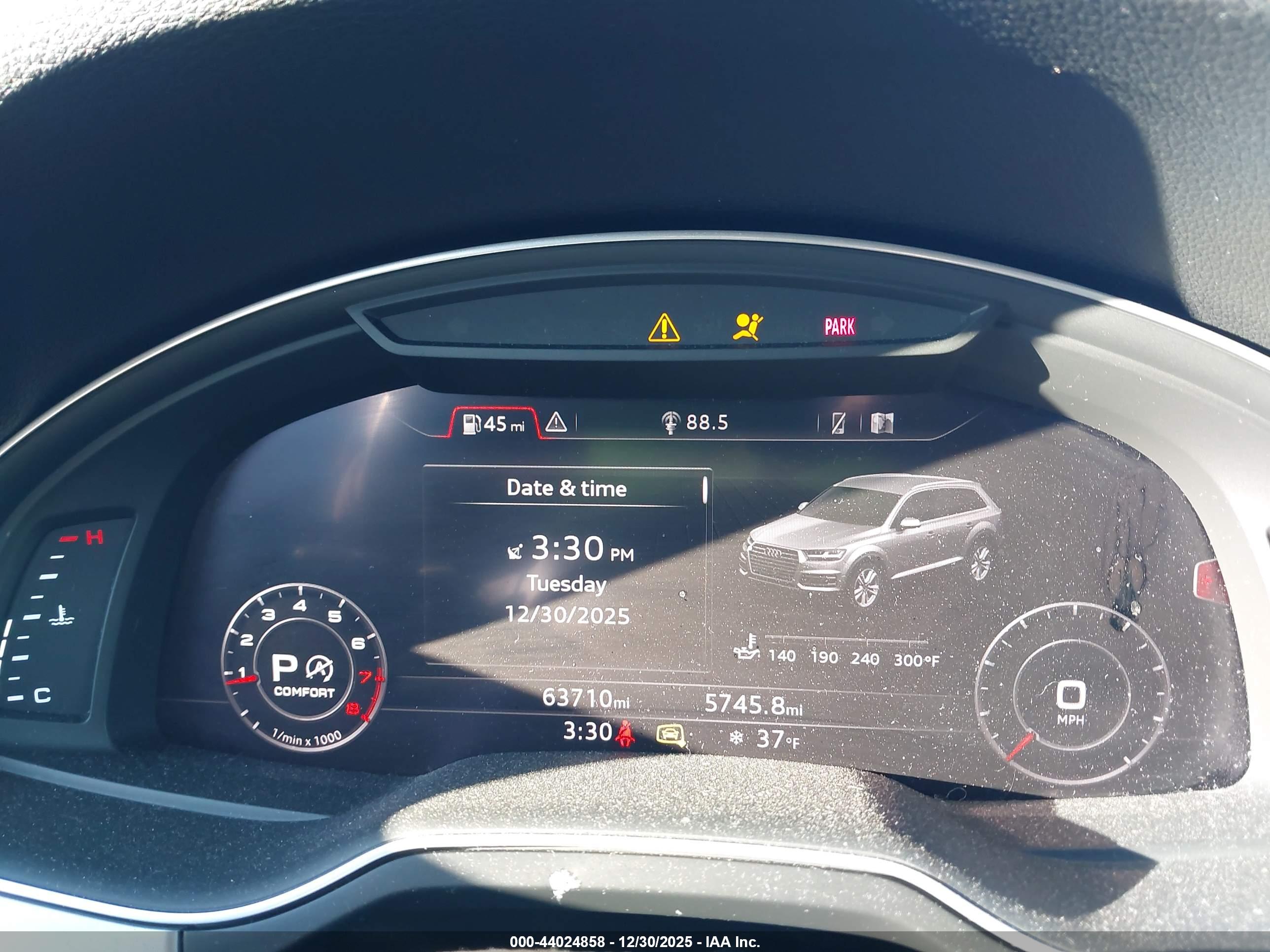AUDI Q7 image 7