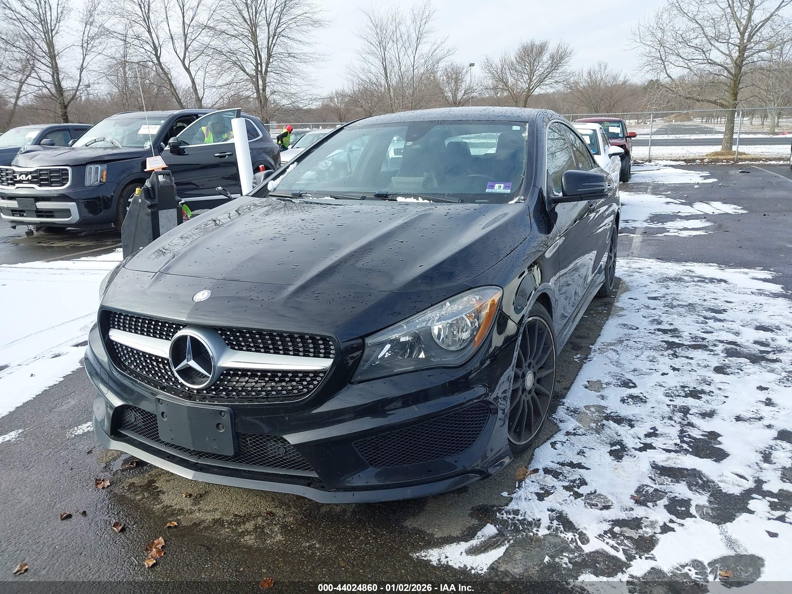 MERCEDES-BENZ CLA image 2