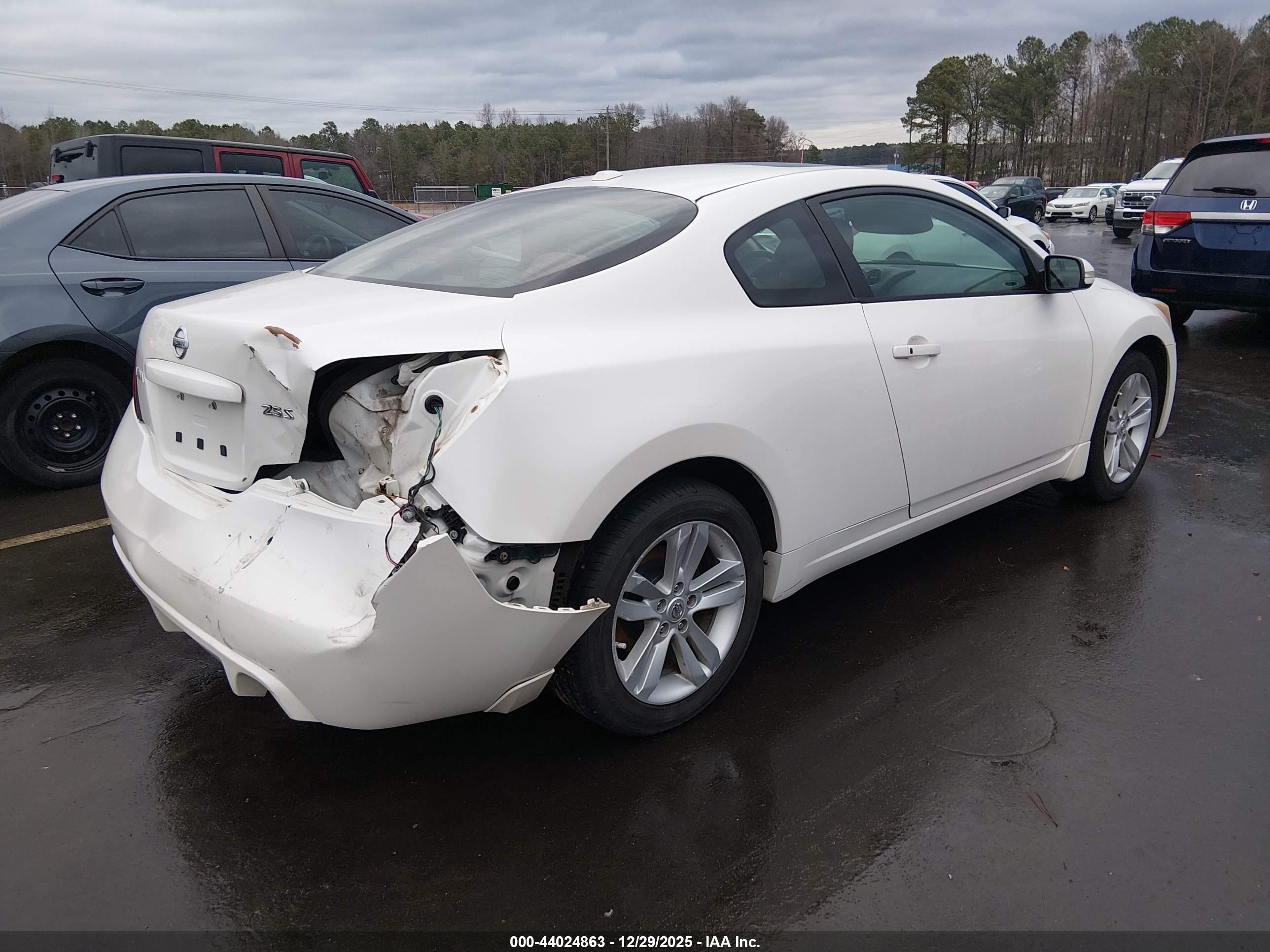 NISSAN ALTIMA image 4