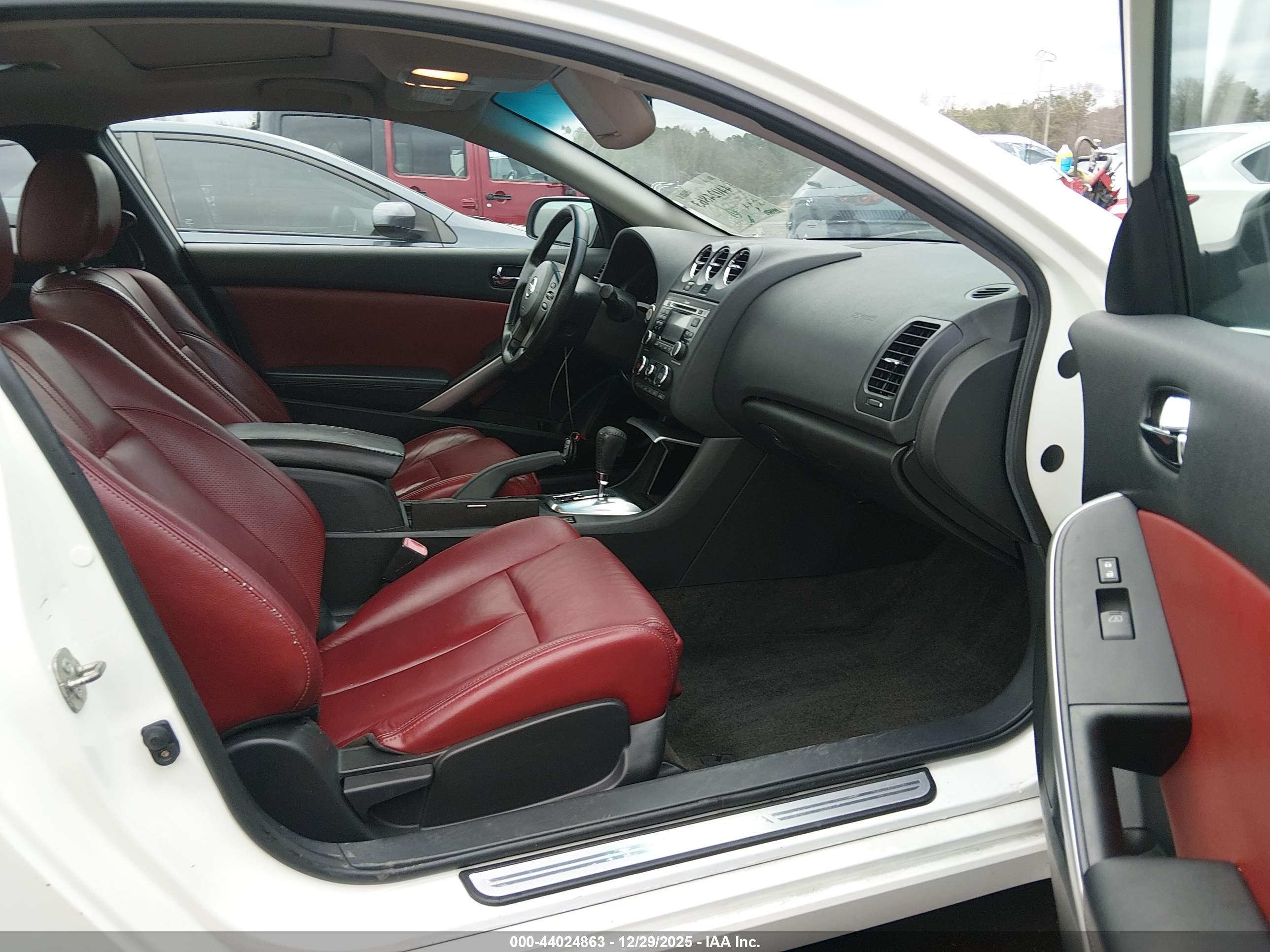 NISSAN ALTIMA image 5