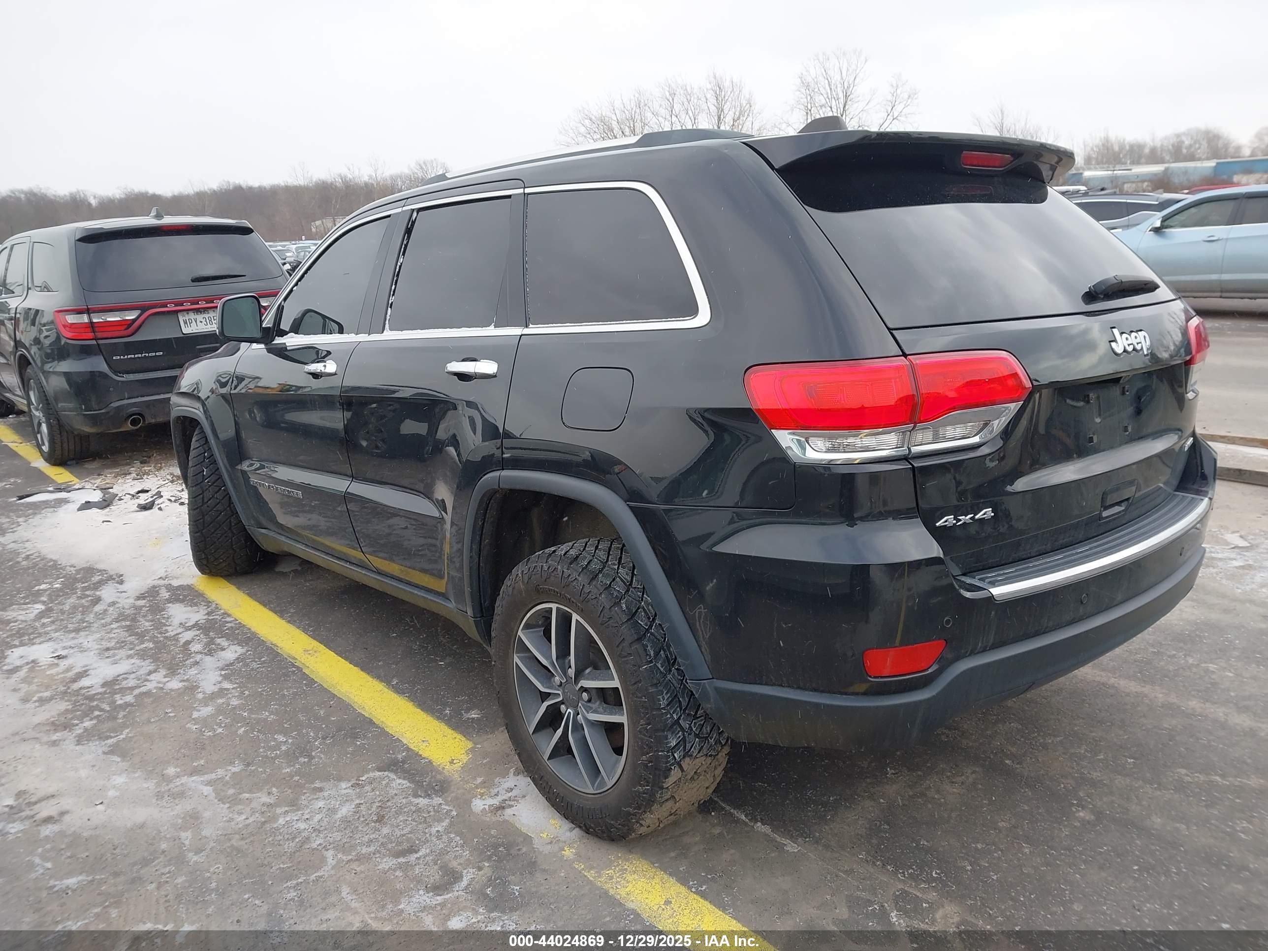 JEEP GRAND image 3