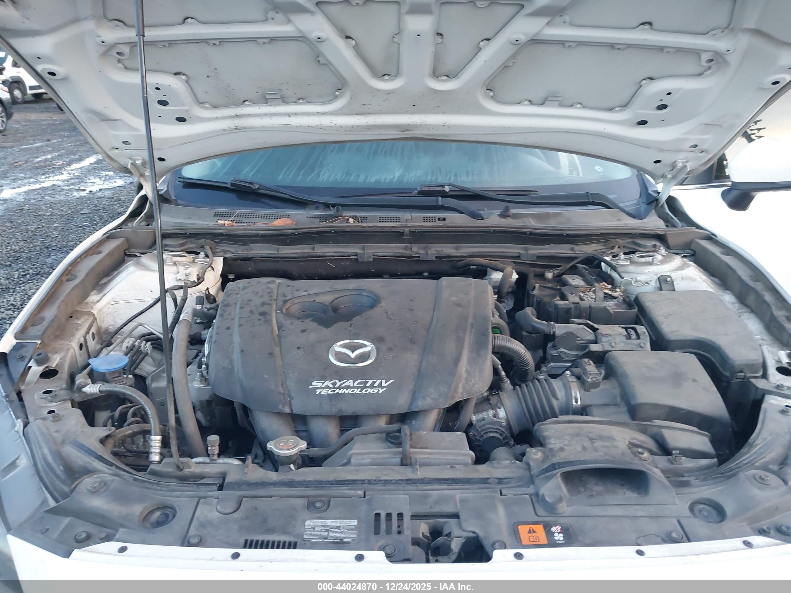 MAZDA MAZDA3 image 10
