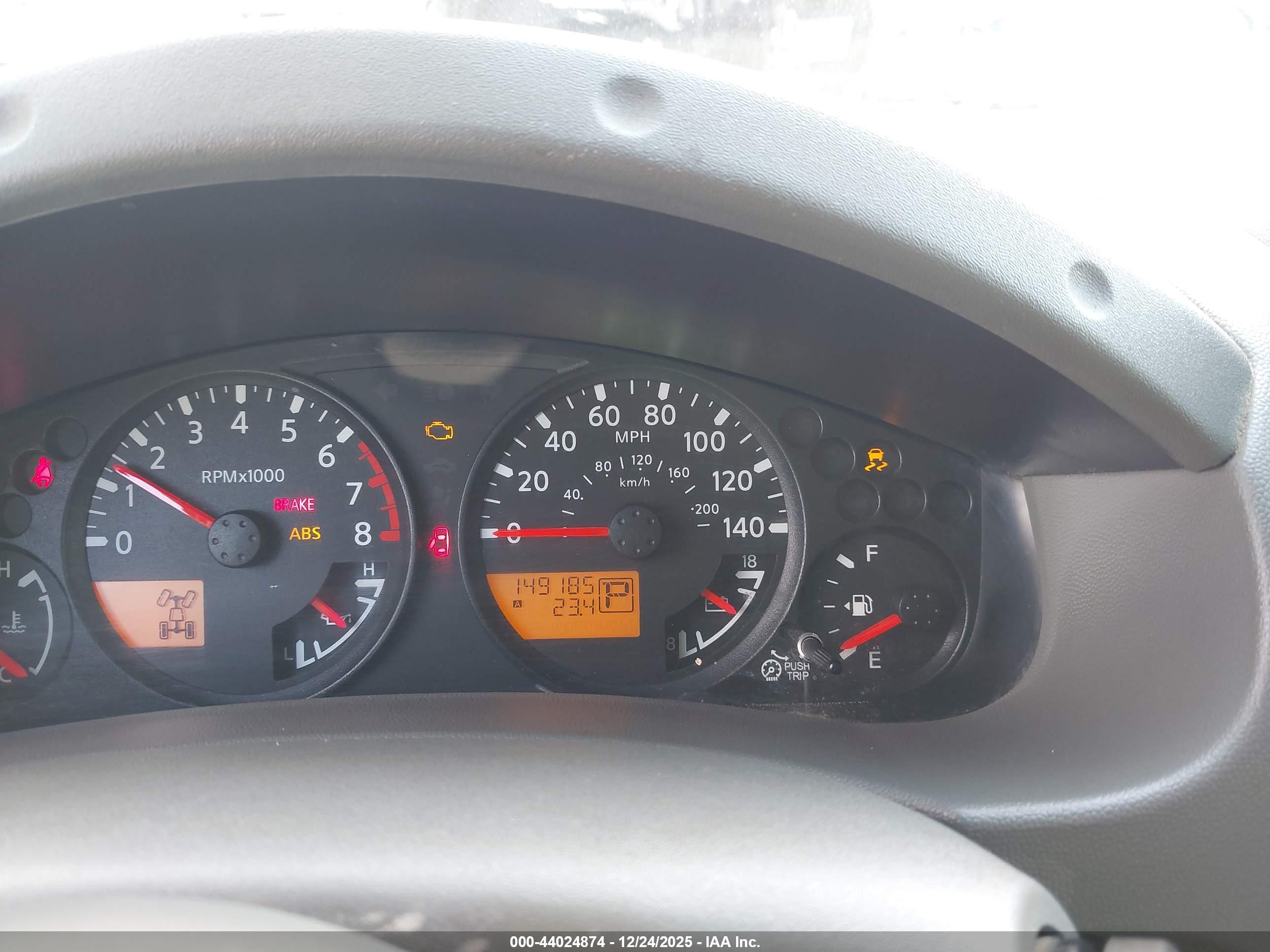NISSAN FRONTIER image 7