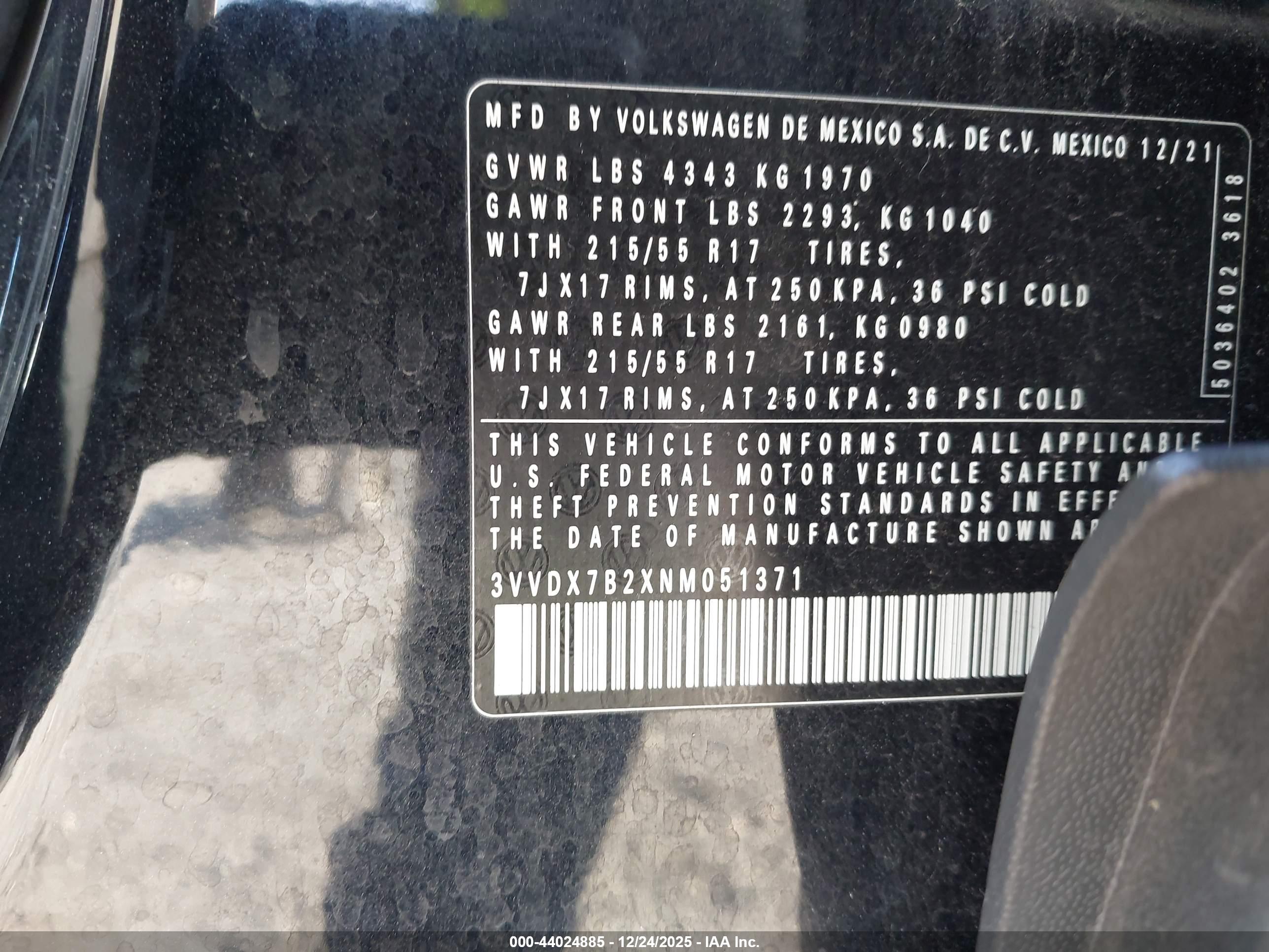 VOLKSWAGEN TAOS image 9