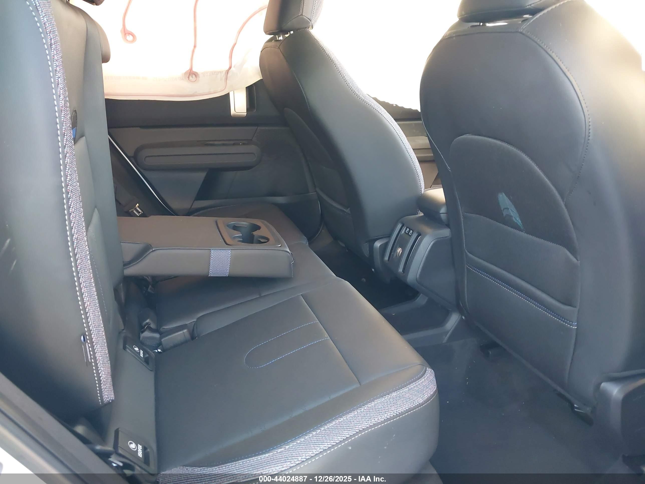 MINI COUNTRYMAN image 8