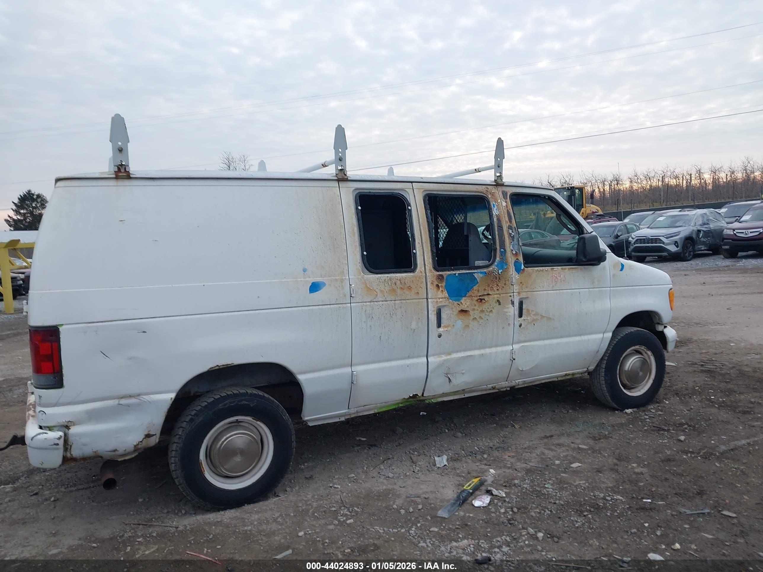 FORD E-250 image 6