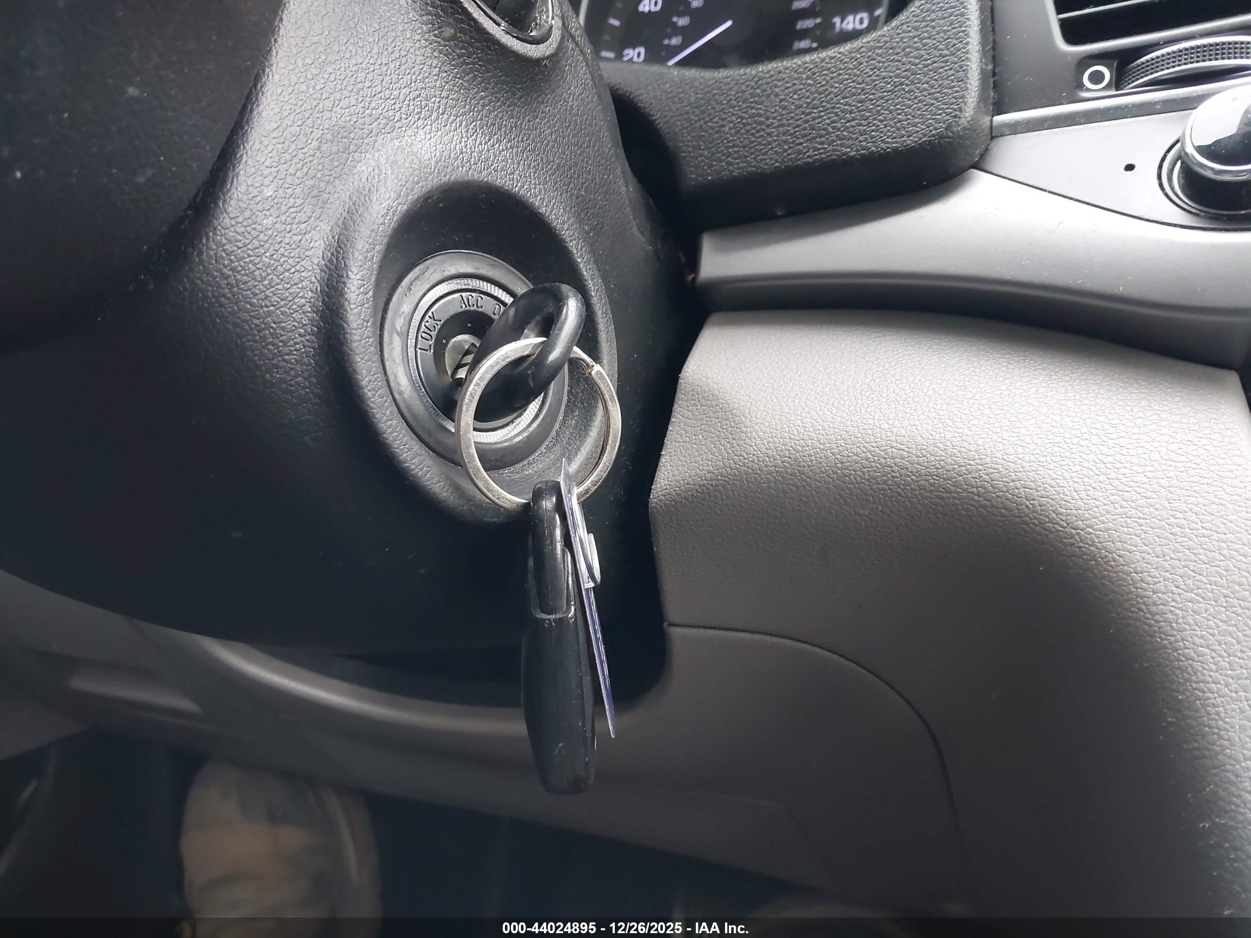 HYUNDAI ELANTRA image 11